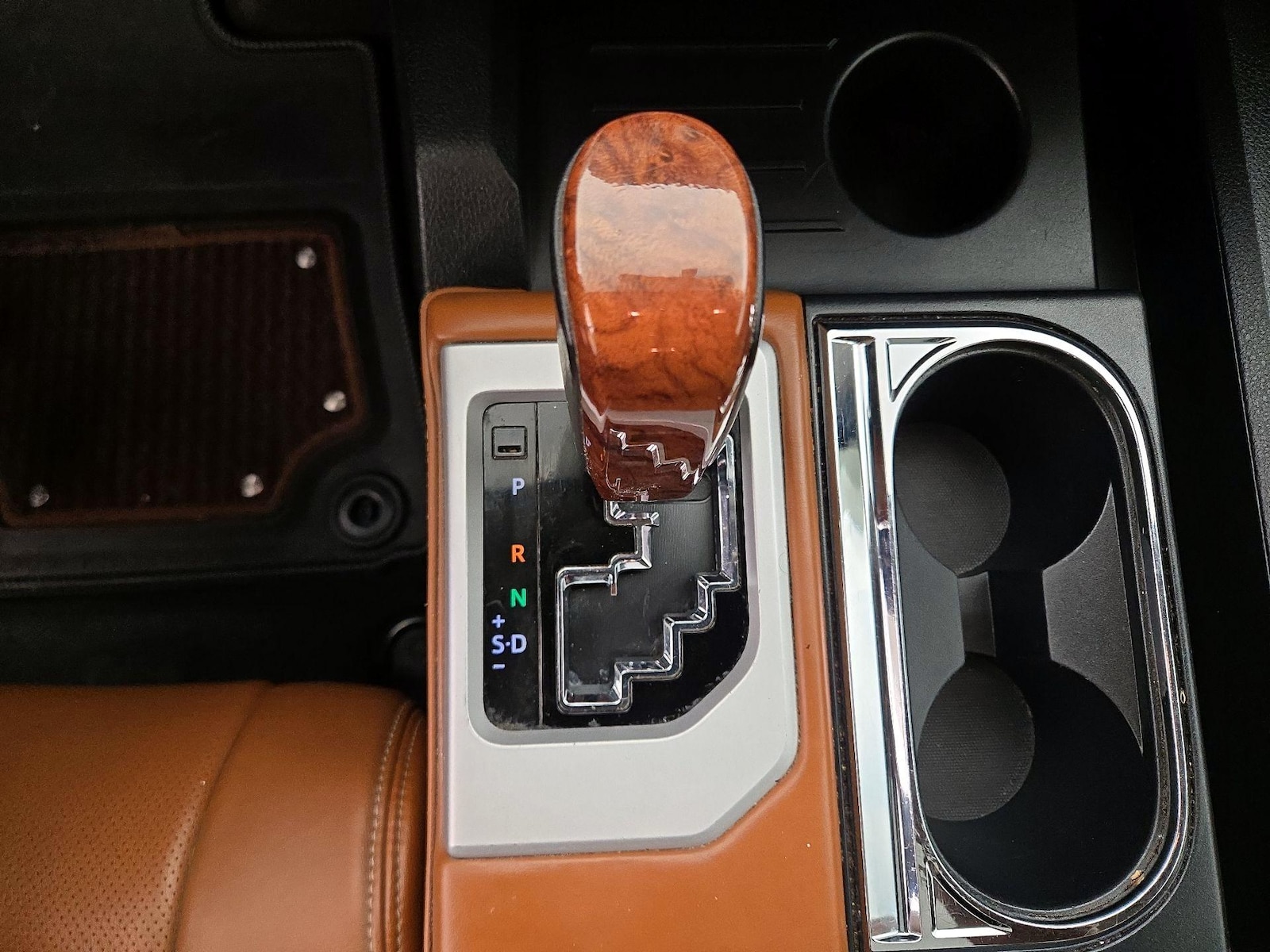 2017 Toyota Tundra 1794 Edition - Photo 18