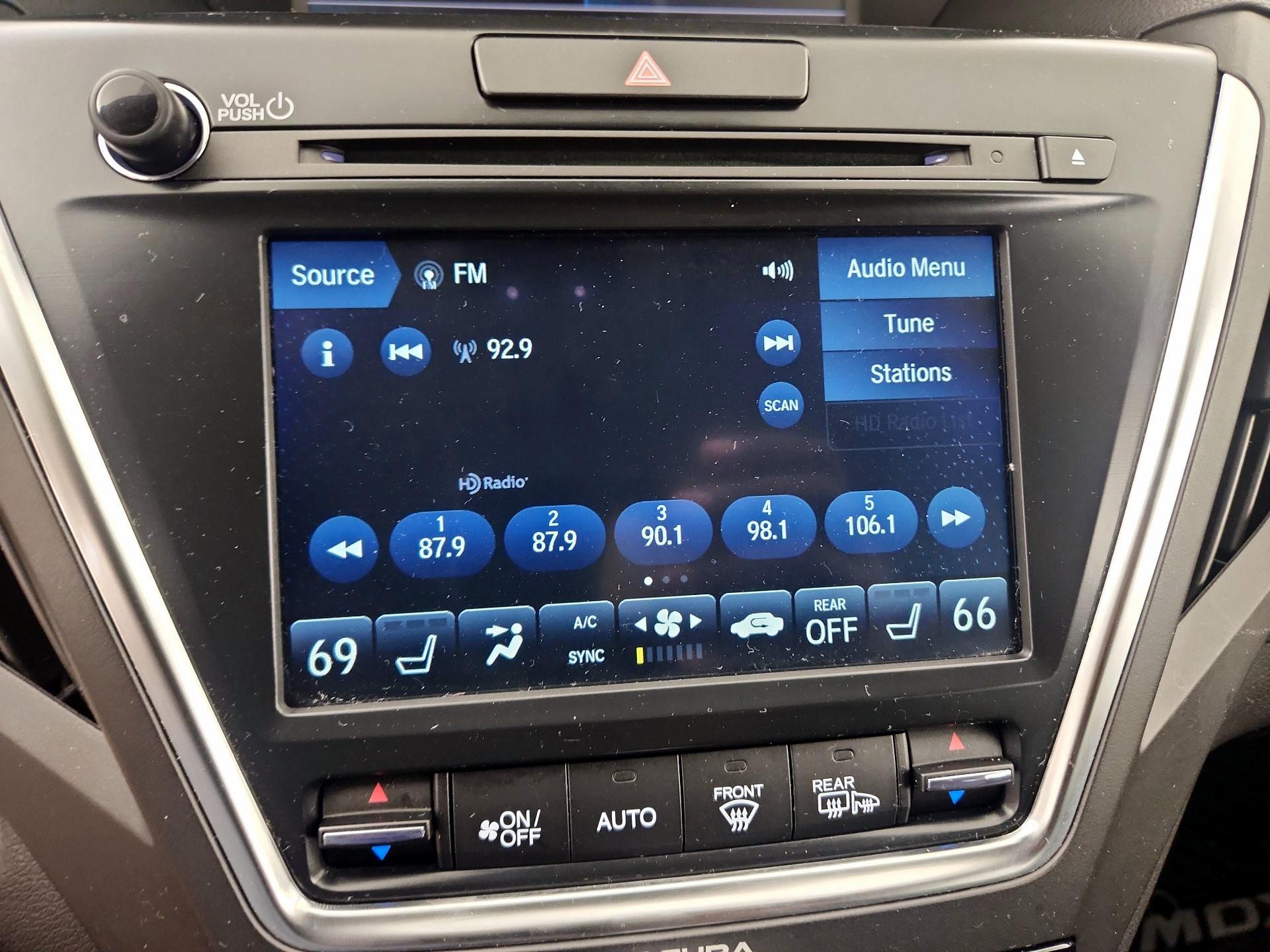 Thumbnail: 2020 Acura MDX - 16