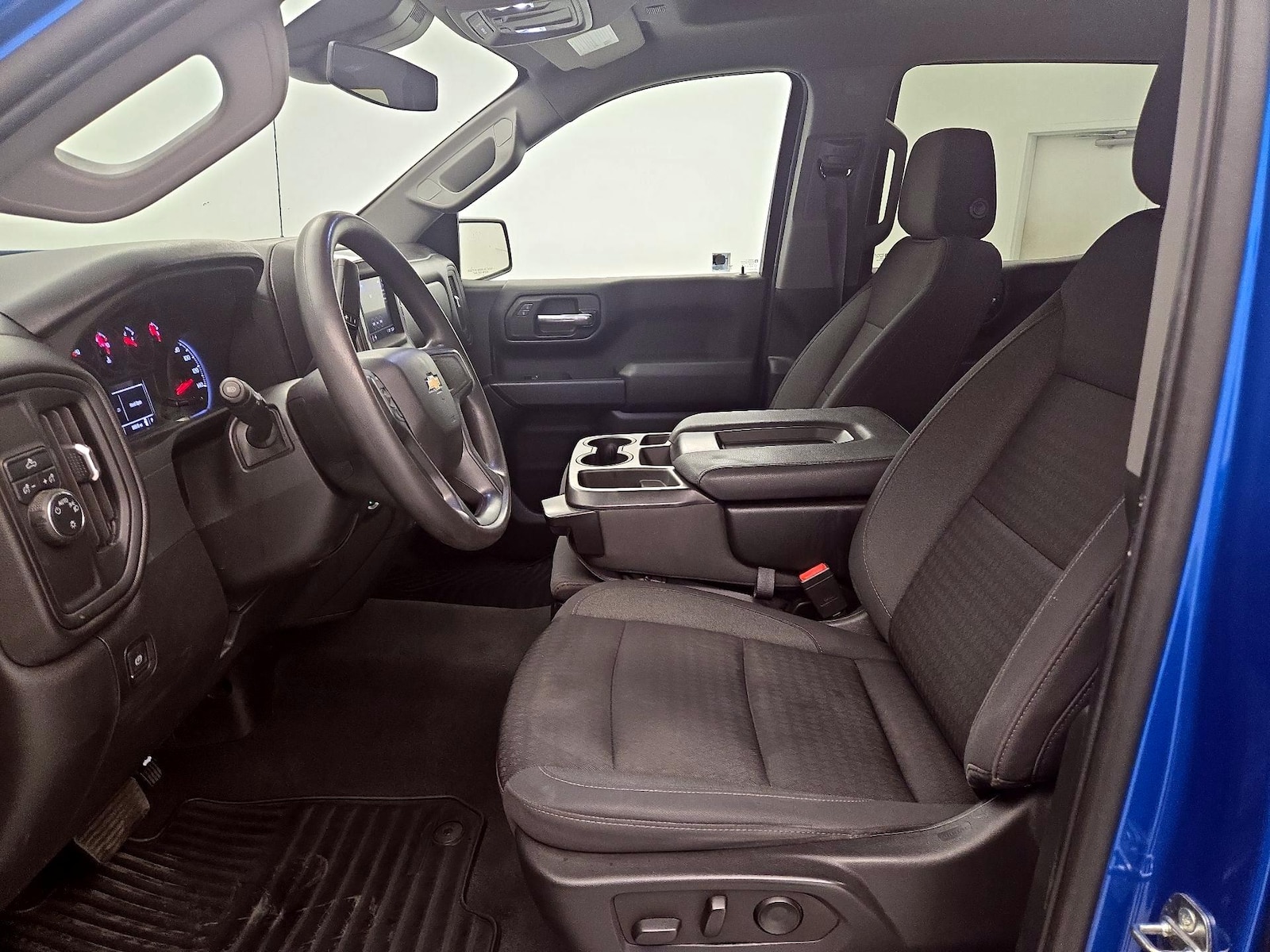 Power Seat(s) & Side Airbags
