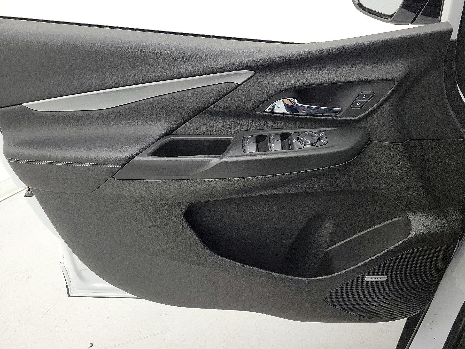 Thumbnail: 2022 Chevrolet Bolt EV - 12