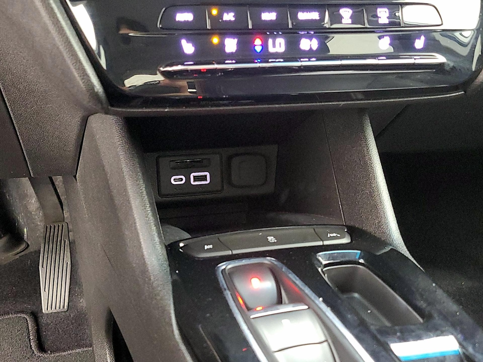 2022 Chevrolet Bolt EV 2LT - Photo 19