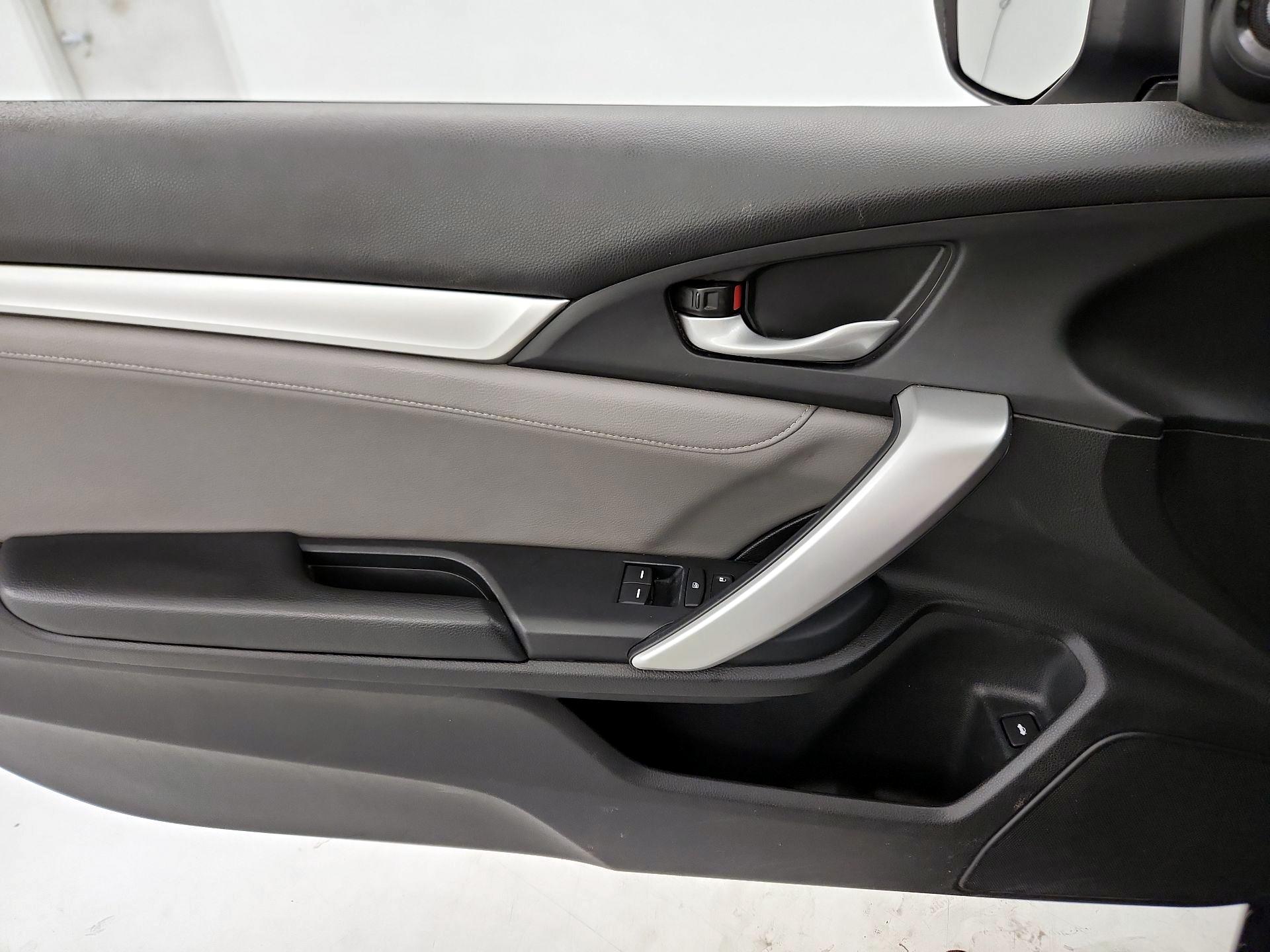 Thumbnail: 2017 Honda Civic - 12
