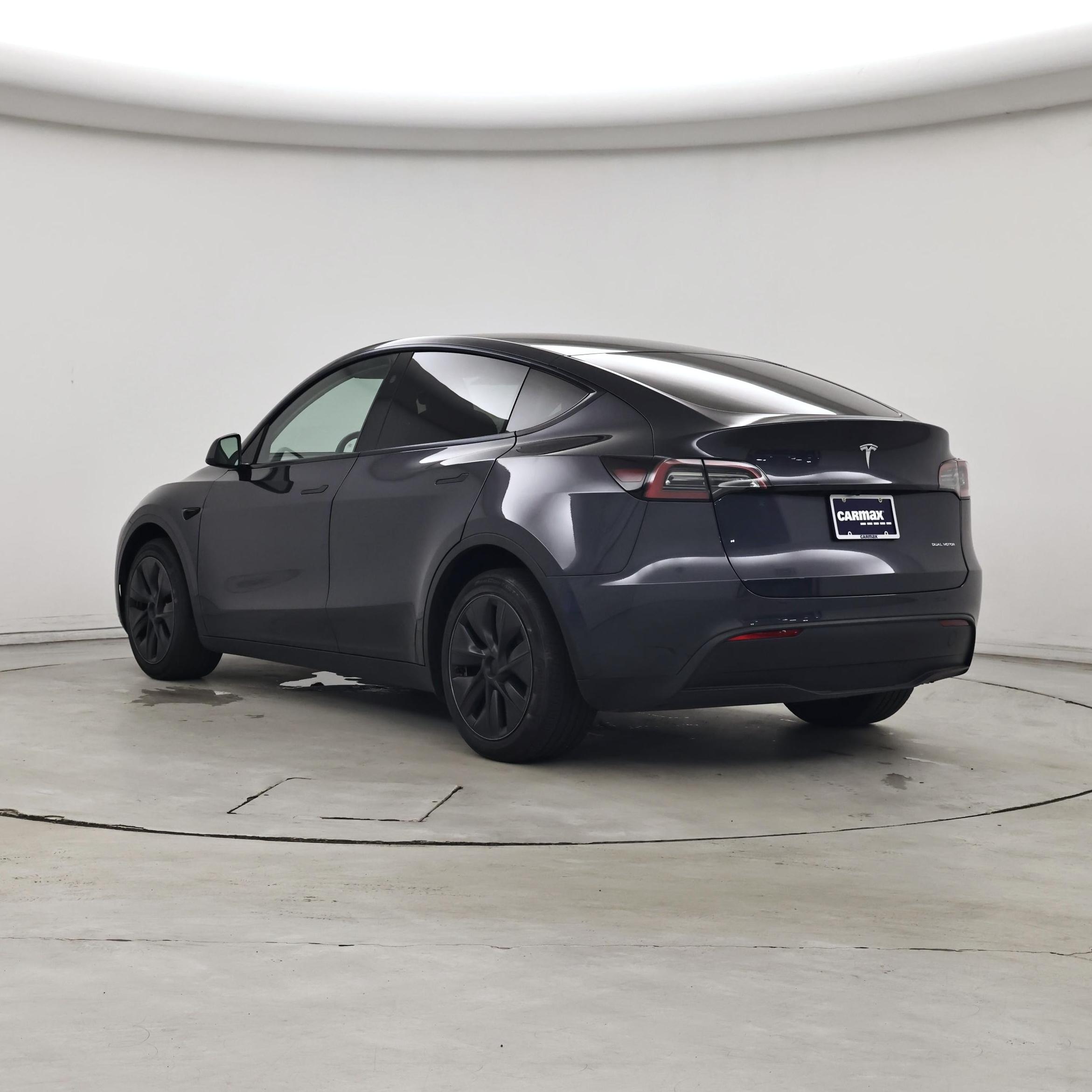 Thumbnail: 2025 Tesla Model Y - 2