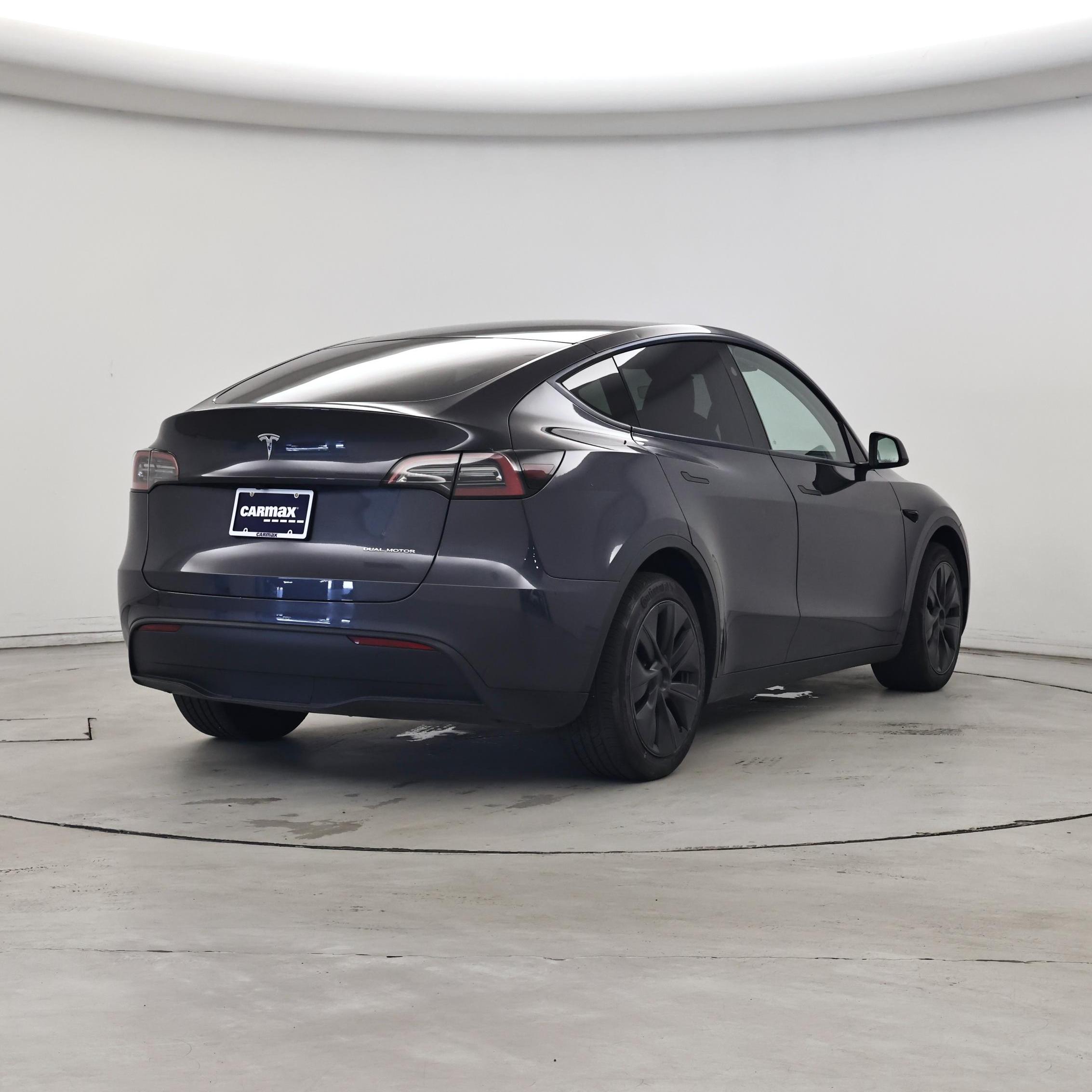 Thumbnail: 2025 Tesla Model Y - 8