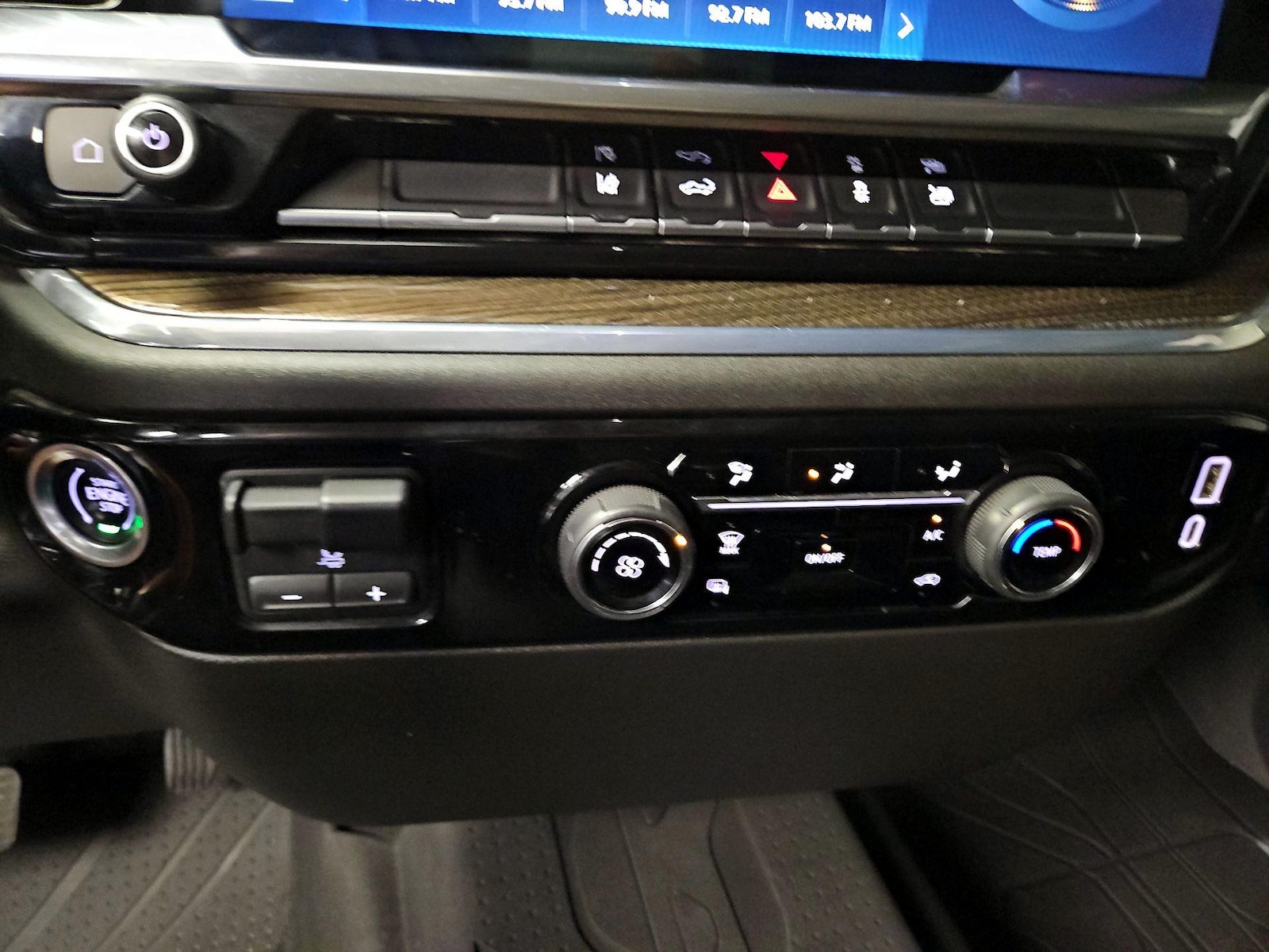 2024 Chevrolet Silverado 2500HD LT - Photo 17