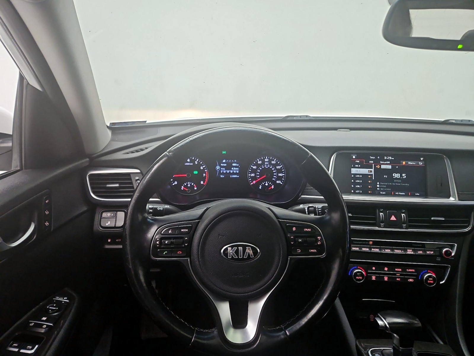 2016 Kia Optima EX - Photo 2
