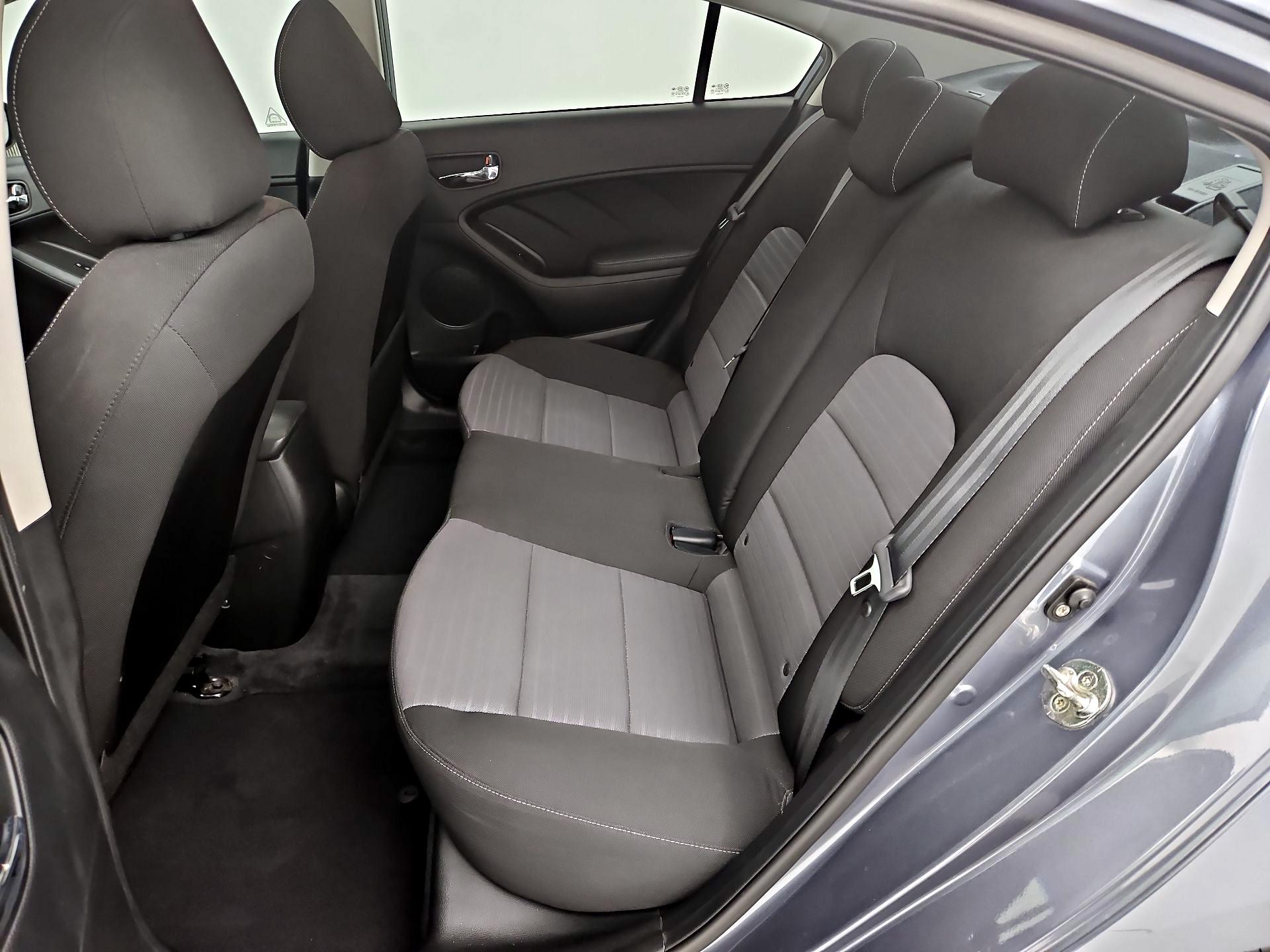 Thumbnail: 2018 Kia Forte - 20