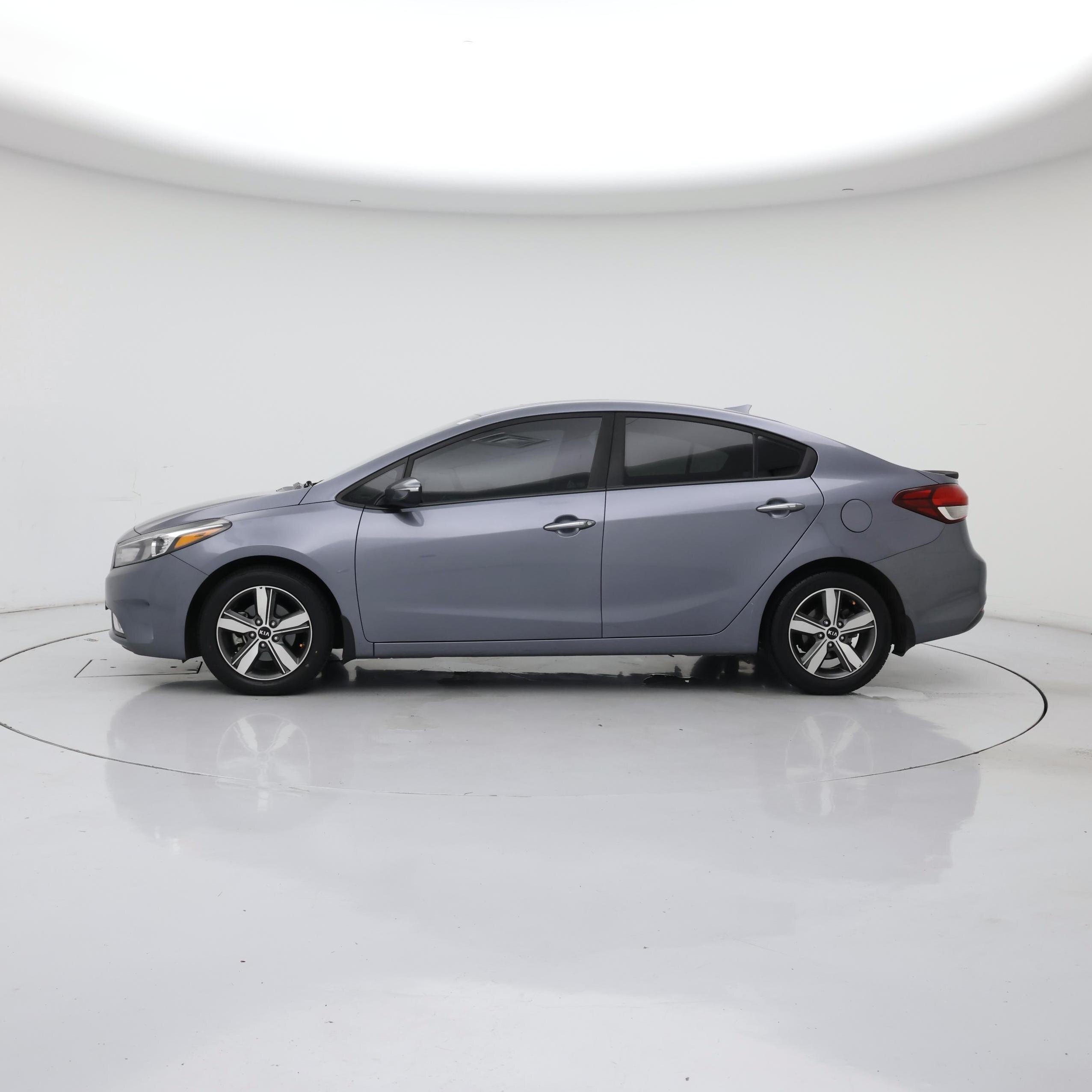Thumbnail: 2018 Kia Forte - 3