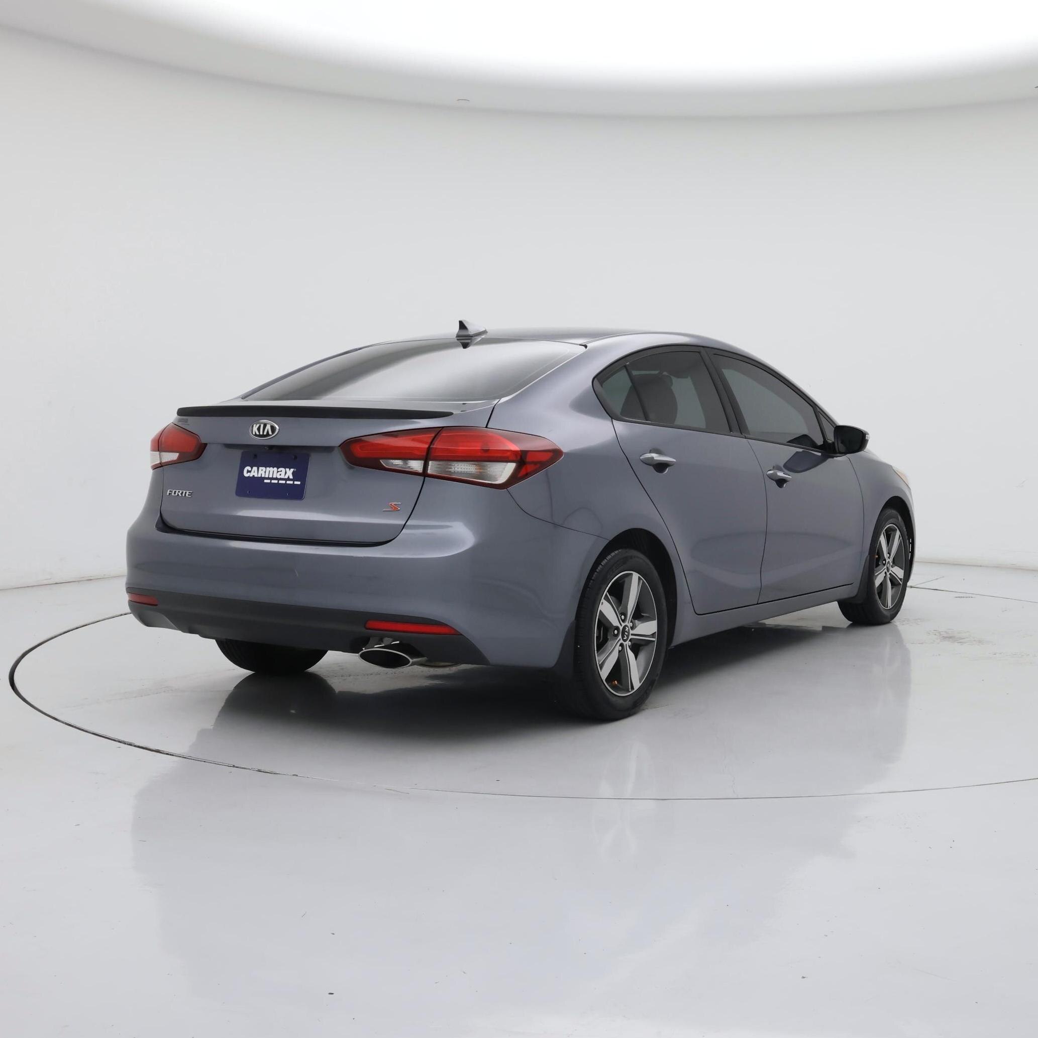 Thumbnail: 2018 Kia Forte - 8