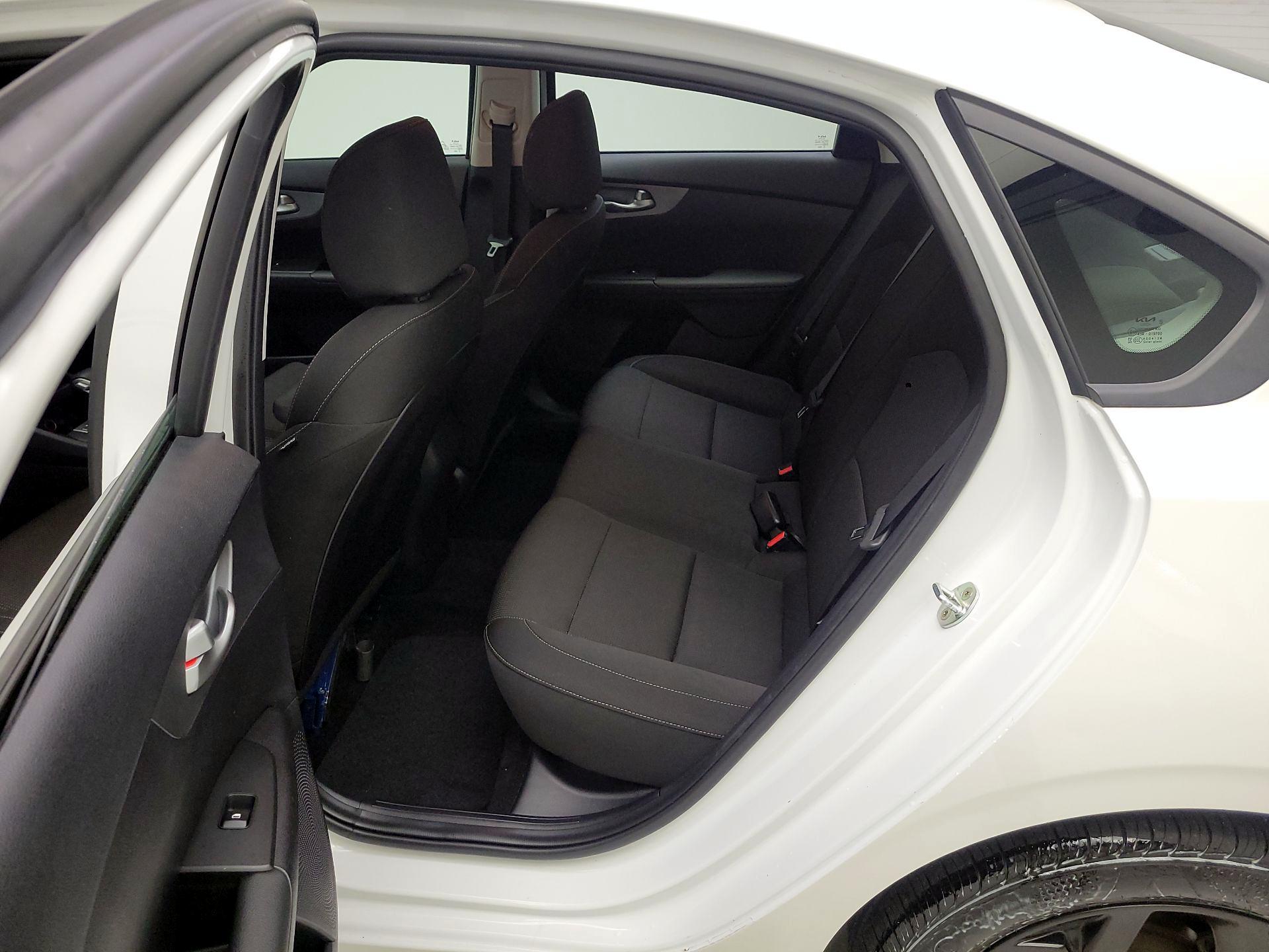 Thumbnail: 2021 Kia Forte - 19