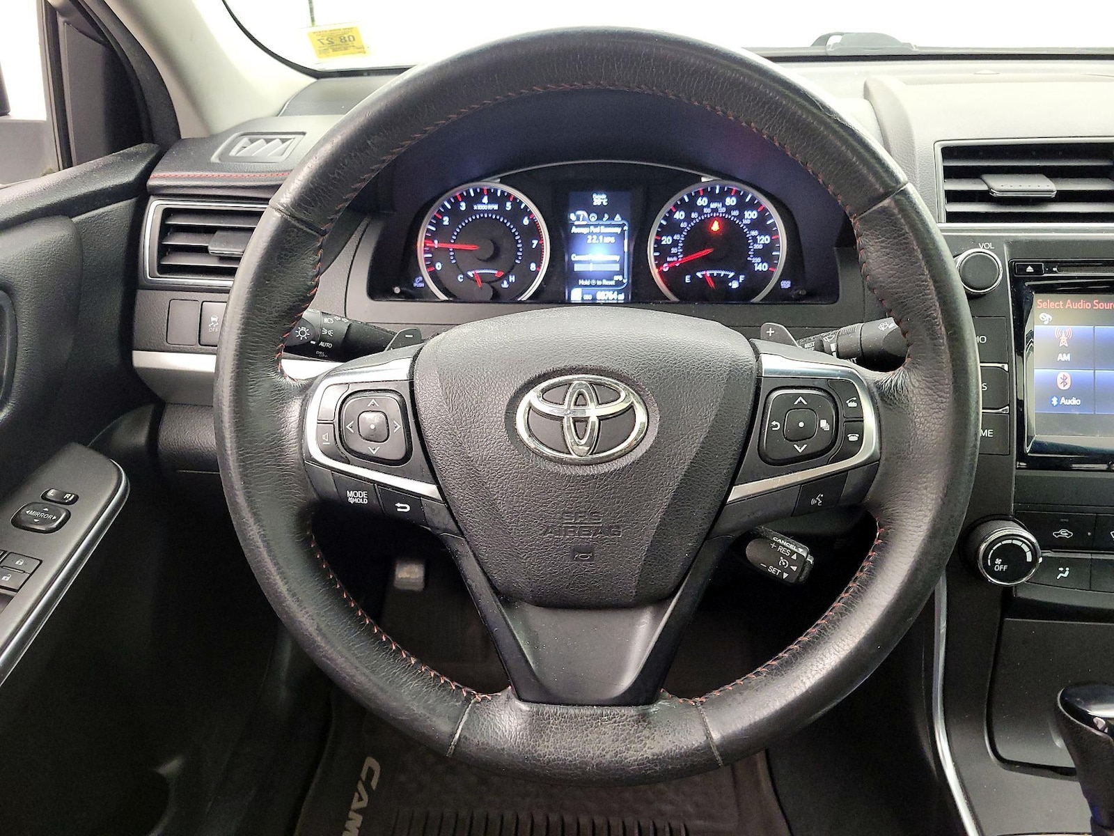 2017 Toyota Camry SE - Photo 11