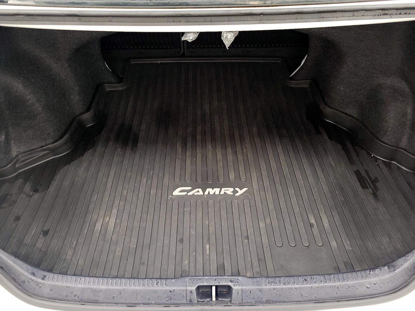 2017 Toyota Camry SE - Photo 22