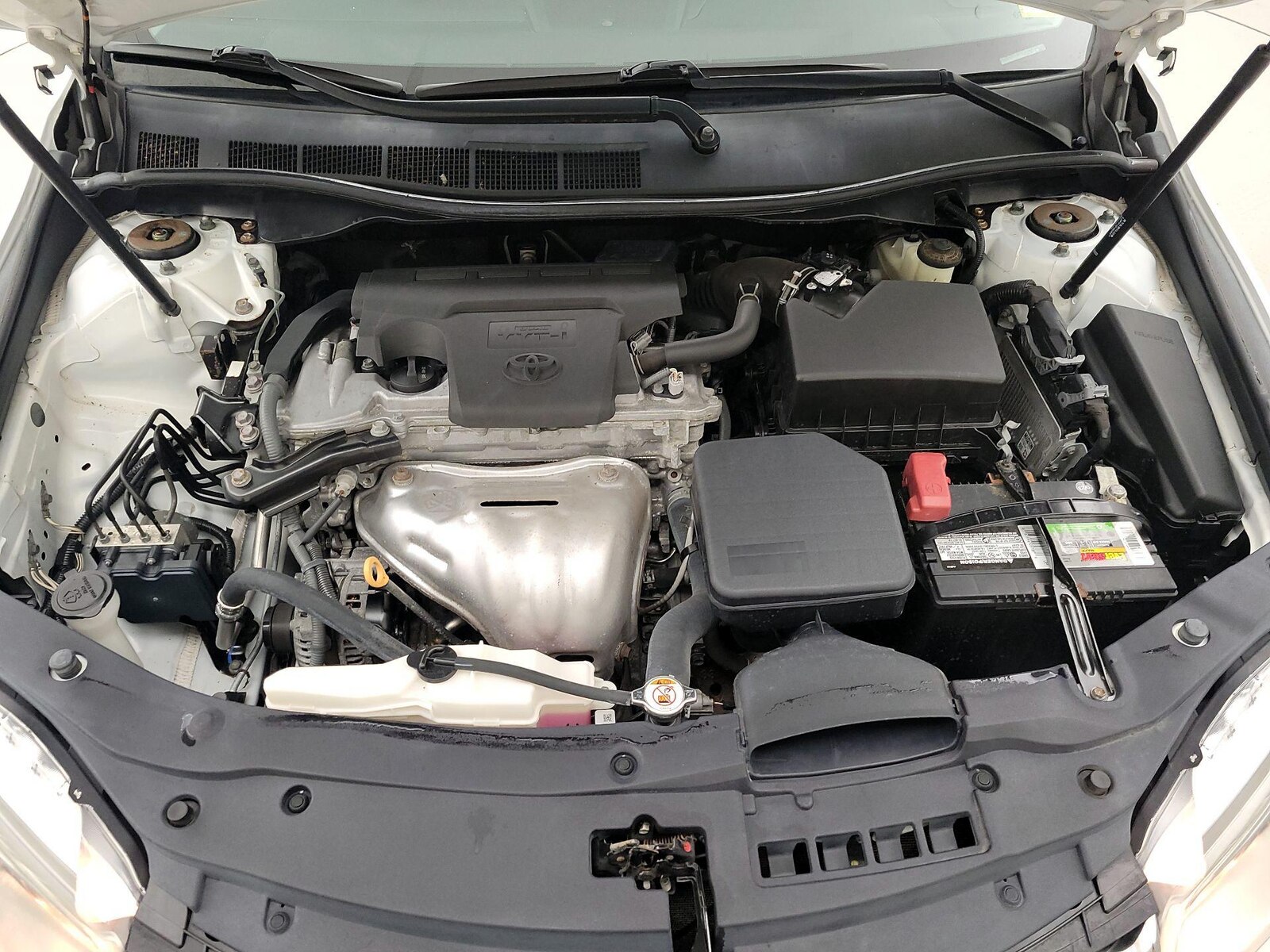 2017 Toyota Camry SE - Photo 23