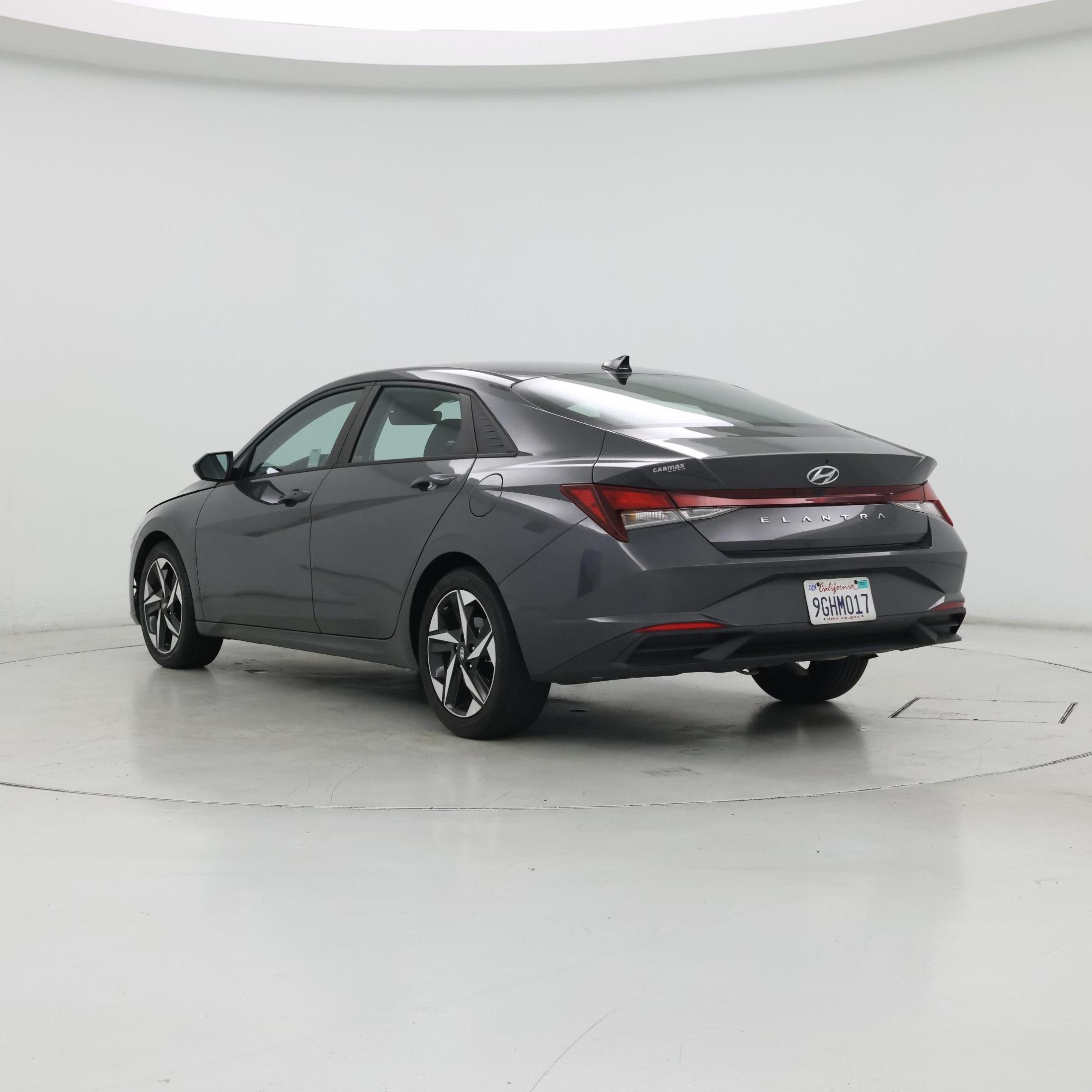 Thumbnail: 2023 Hyundai Elantra - 2
