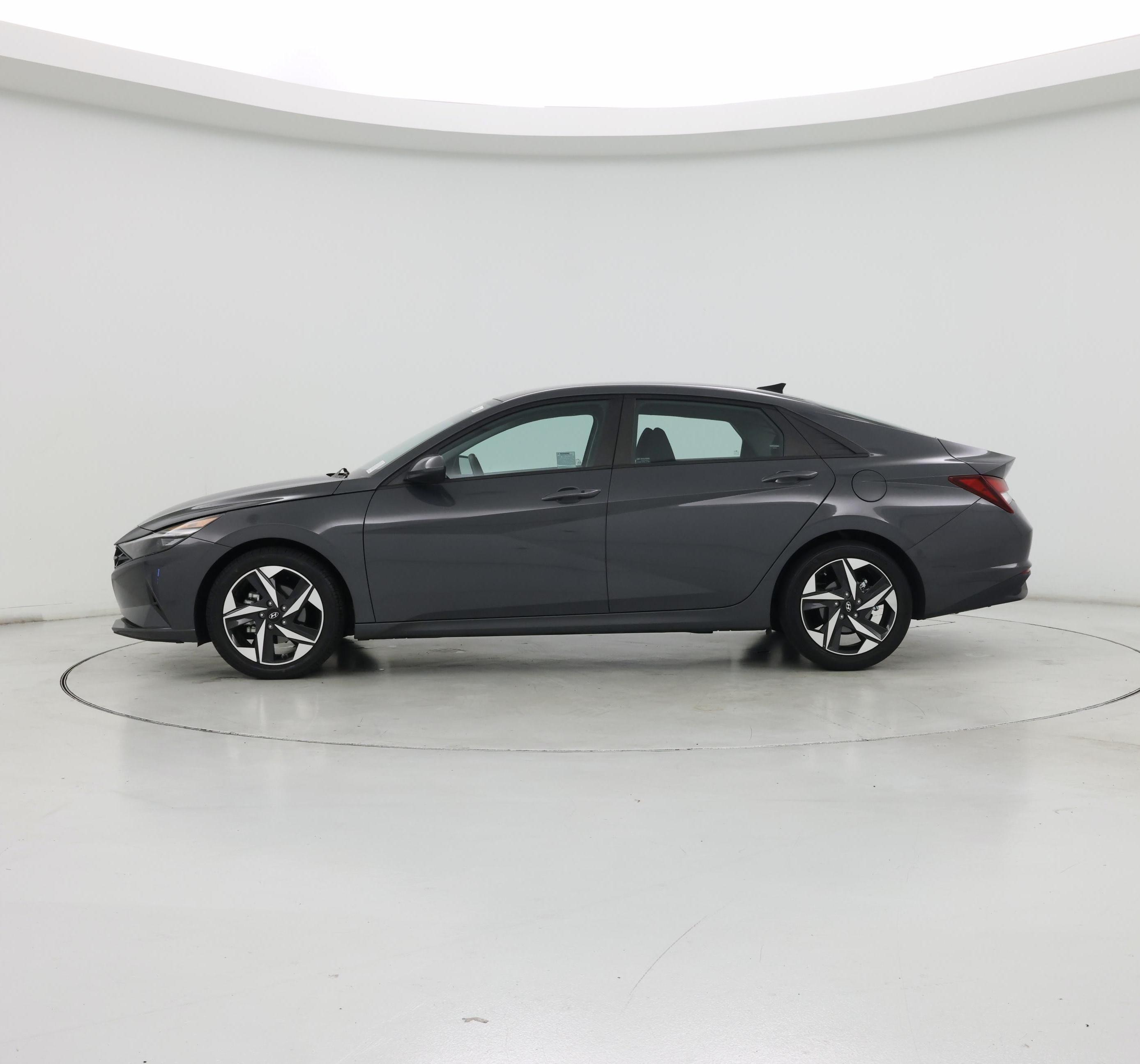 Thumbnail: 2023 Hyundai Elantra - 3