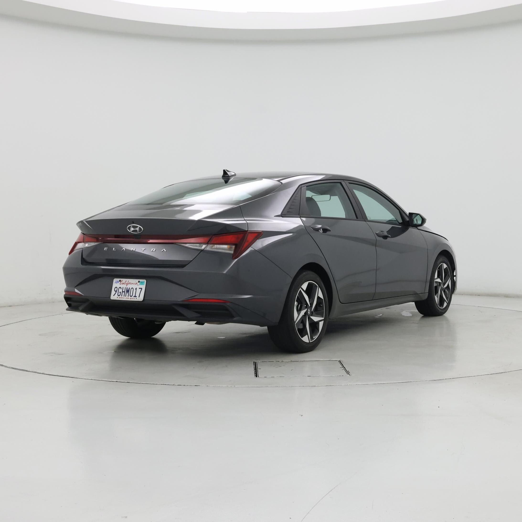 Thumbnail: 2023 Hyundai Elantra - 8