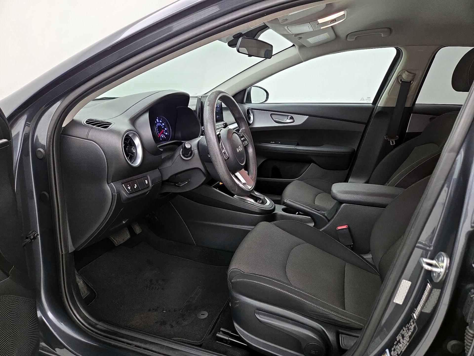 Thumbnail: 2023 Kia Forte - 11