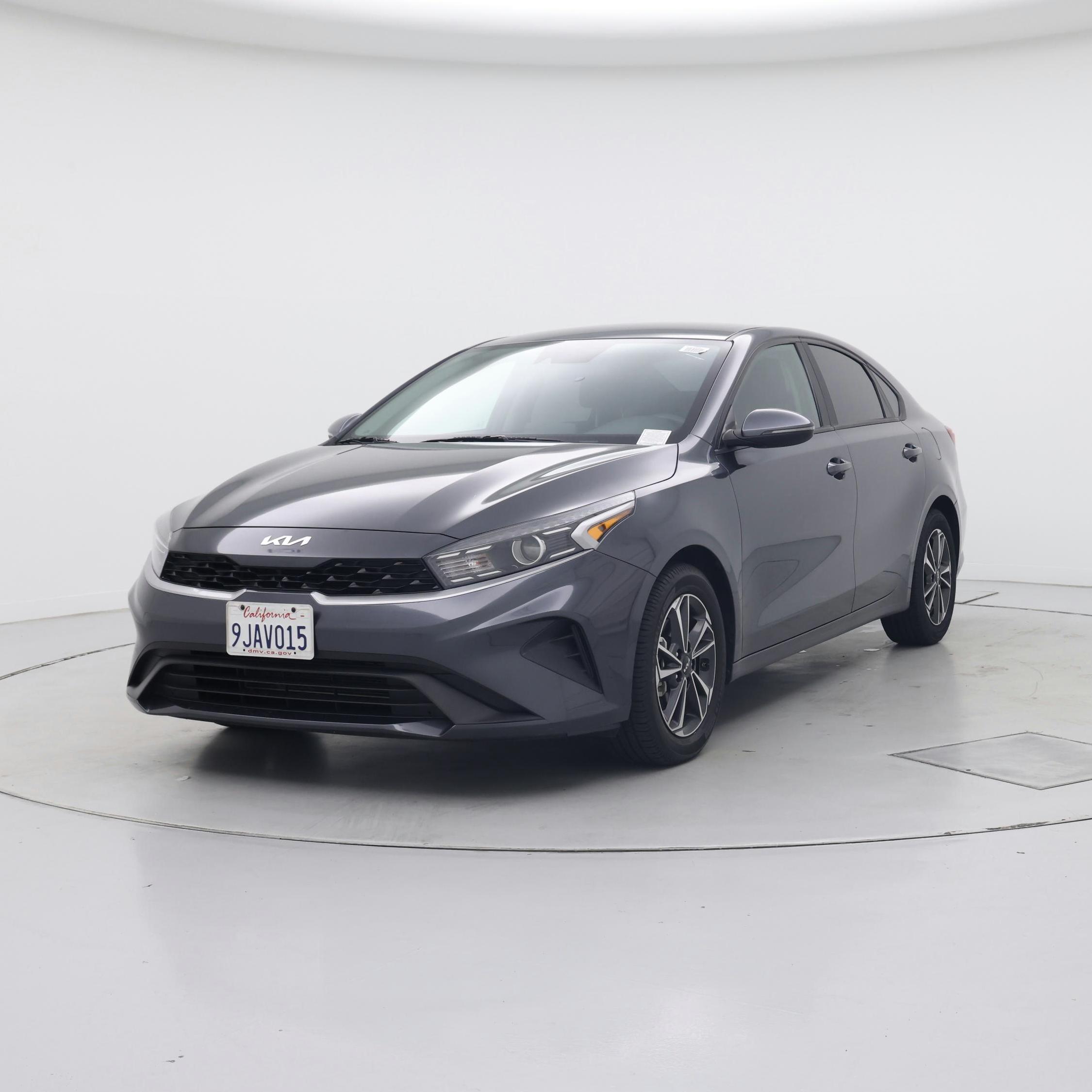 Thumbnail: 2023 Kia Forte - 4