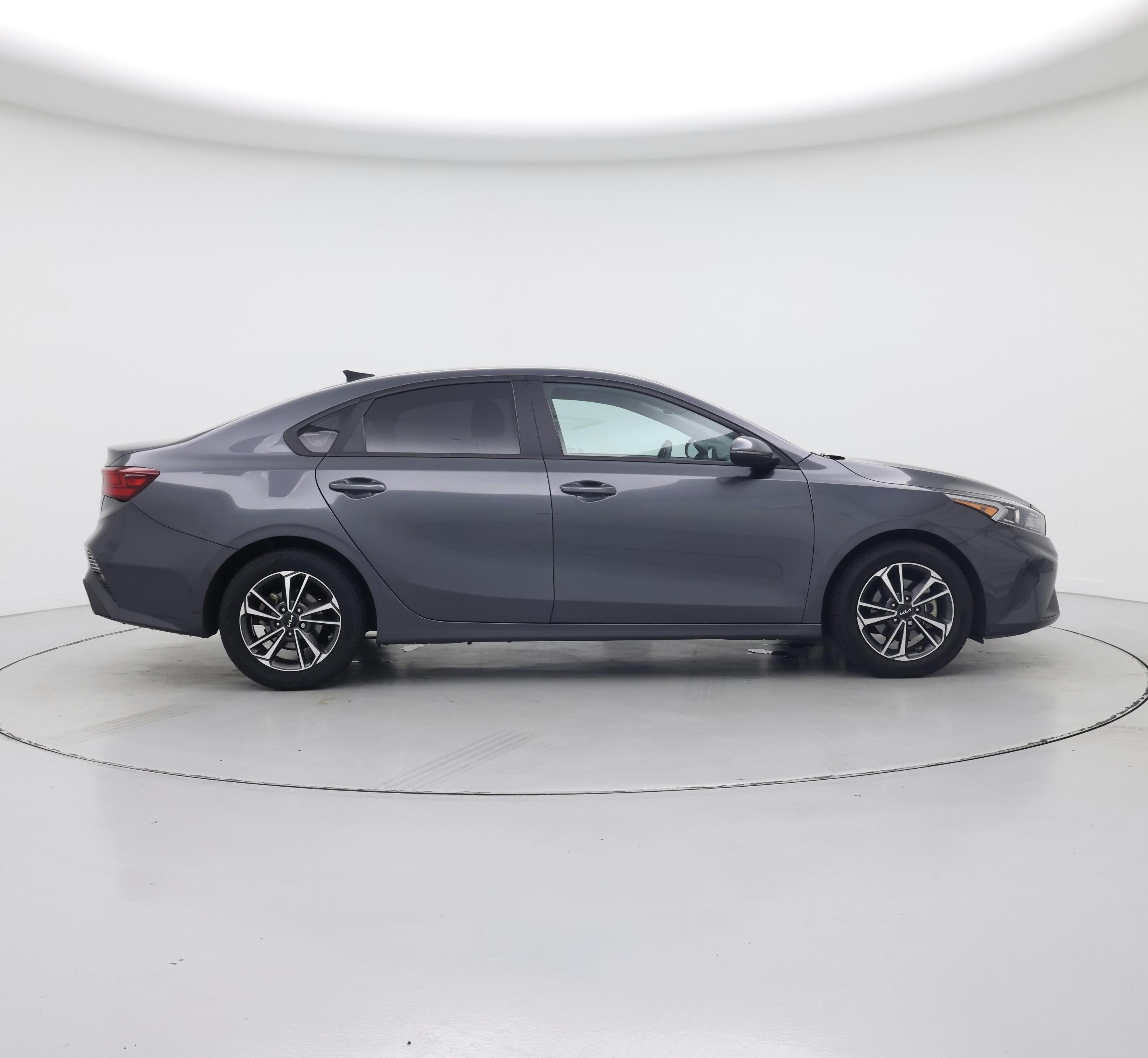 Thumbnail: 2023 Kia Forte - 7