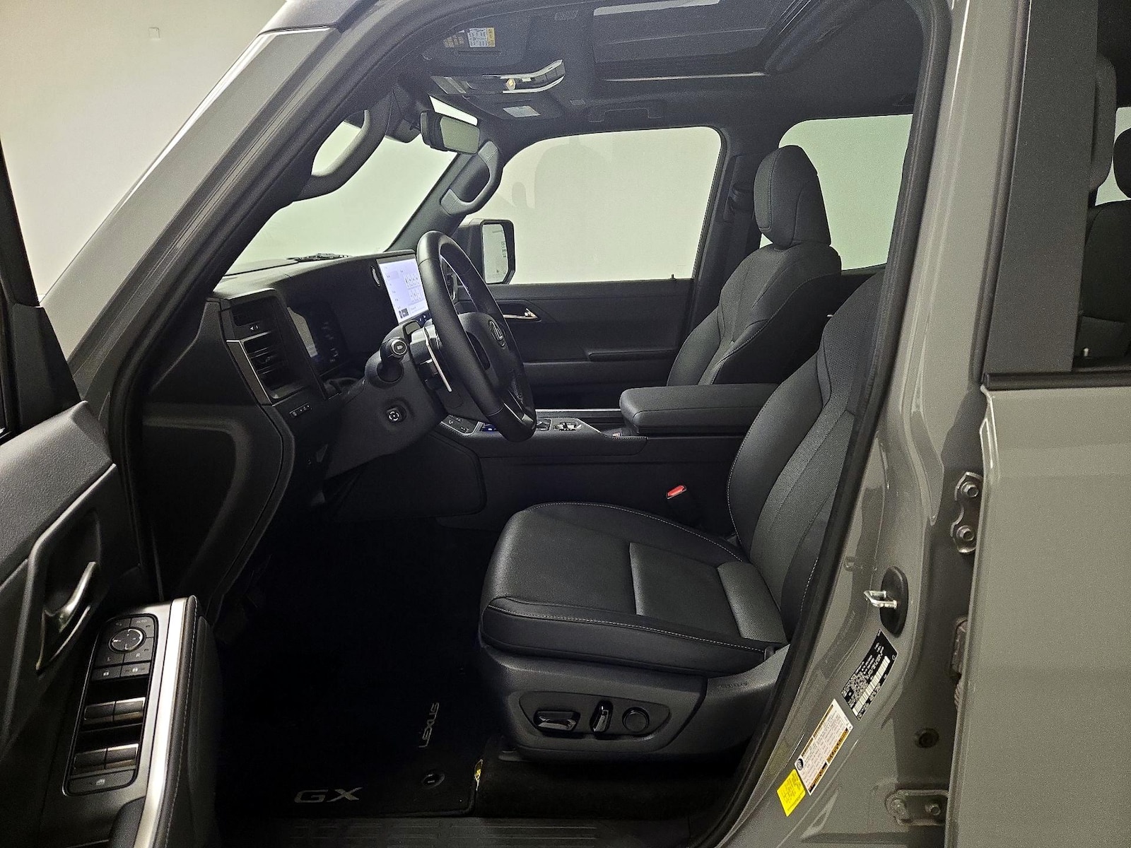 2024 Lexus GX Premium - Photo 10