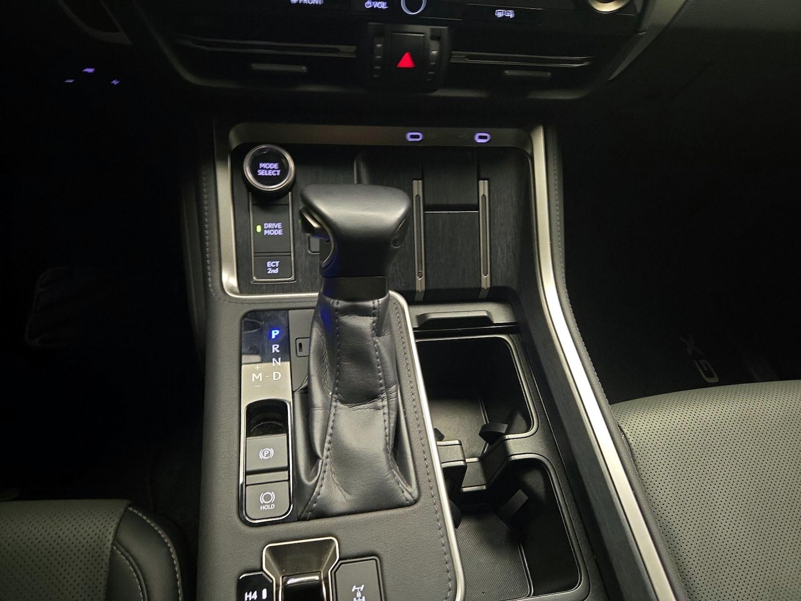 2024 Lexus GX Premium - Photo 16