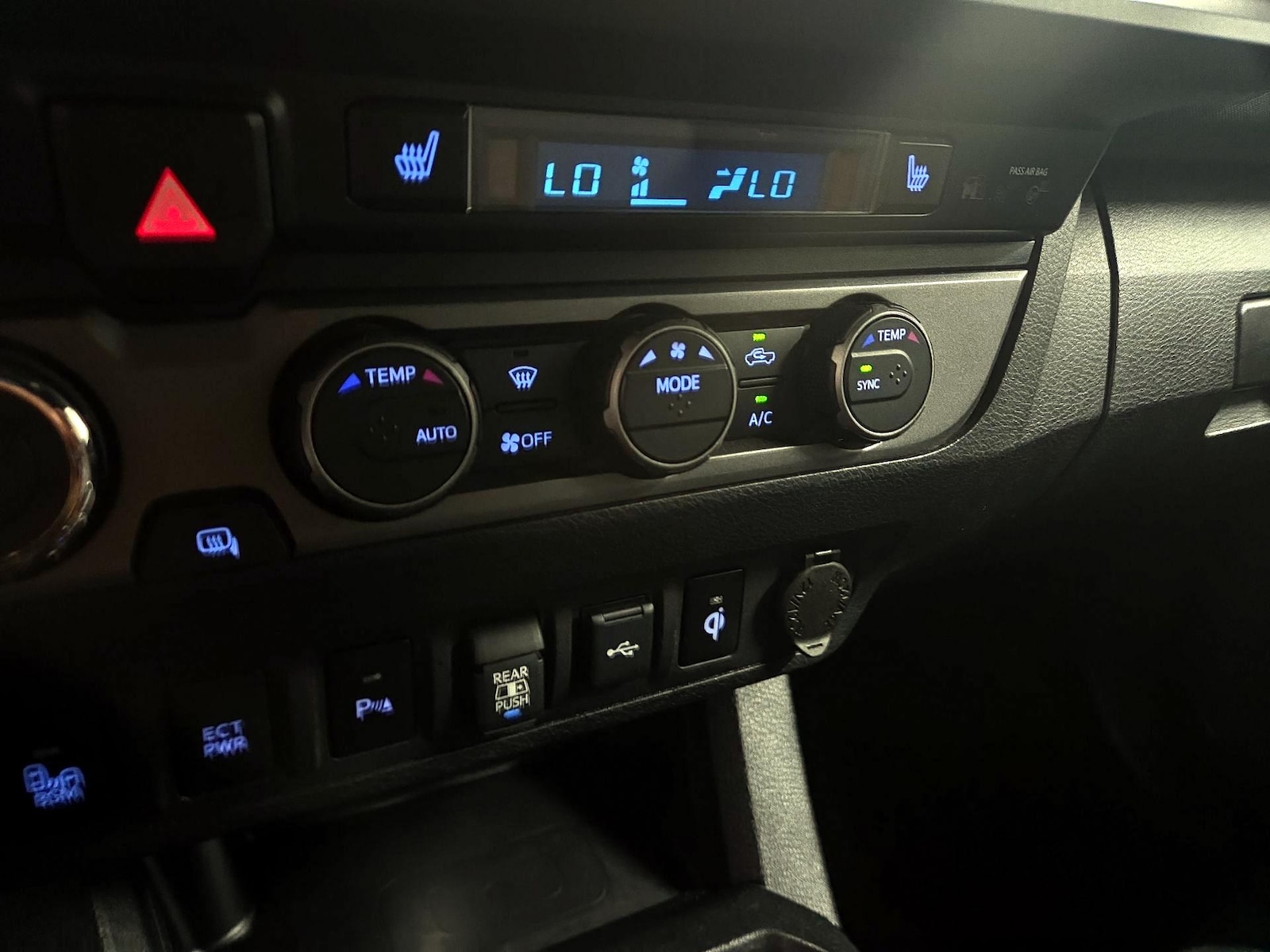 2022 Toyota Tacoma TRD Off Road - Photo 19