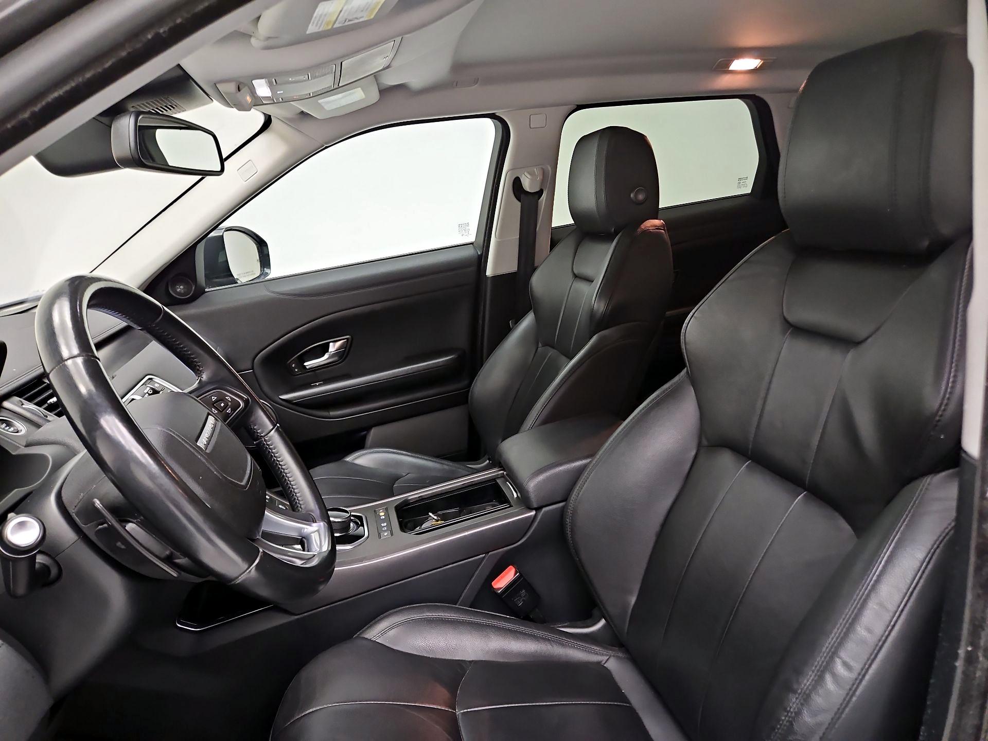 Thumbnail: 2019 Land Rover Range Rover Evoque - 11