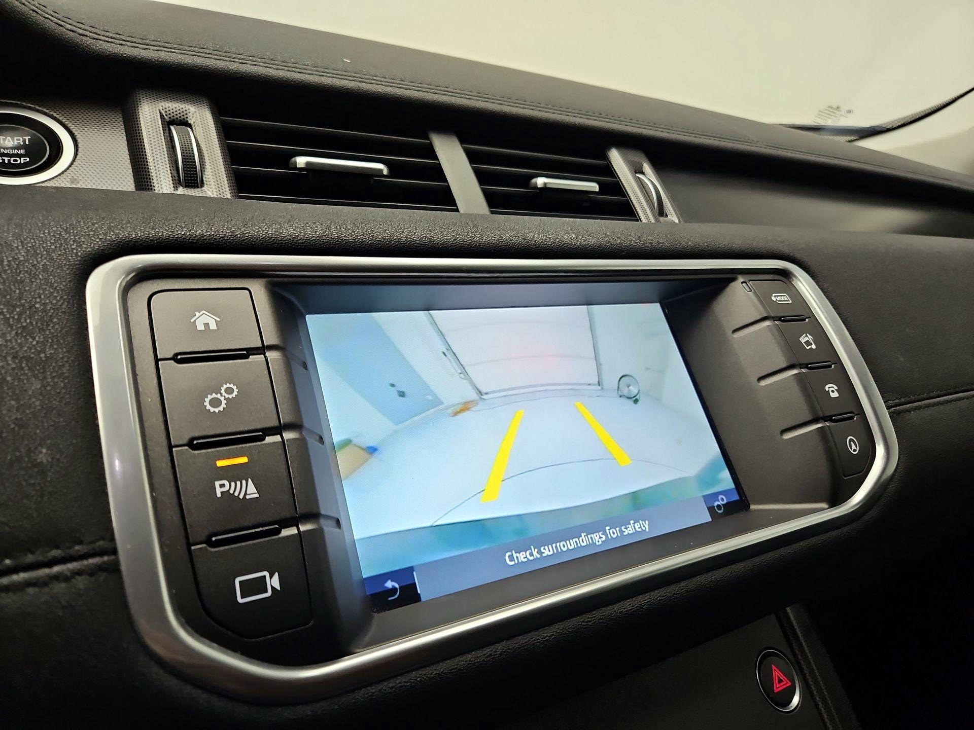 Thumbnail: 2019 Land Rover Range Rover Evoque - 14