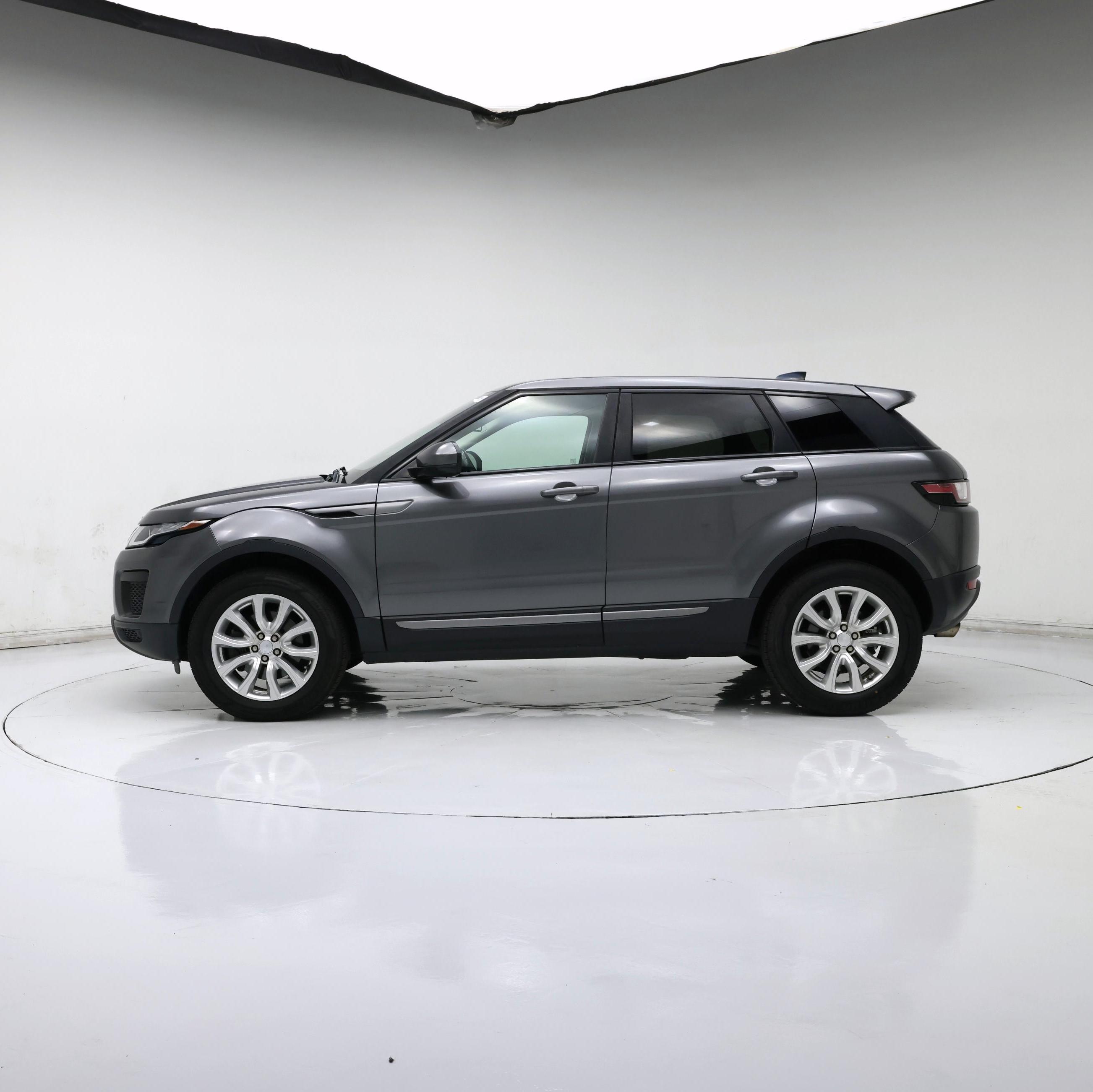 Thumbnail: 2019 Land Rover Range Rover Evoque - 3