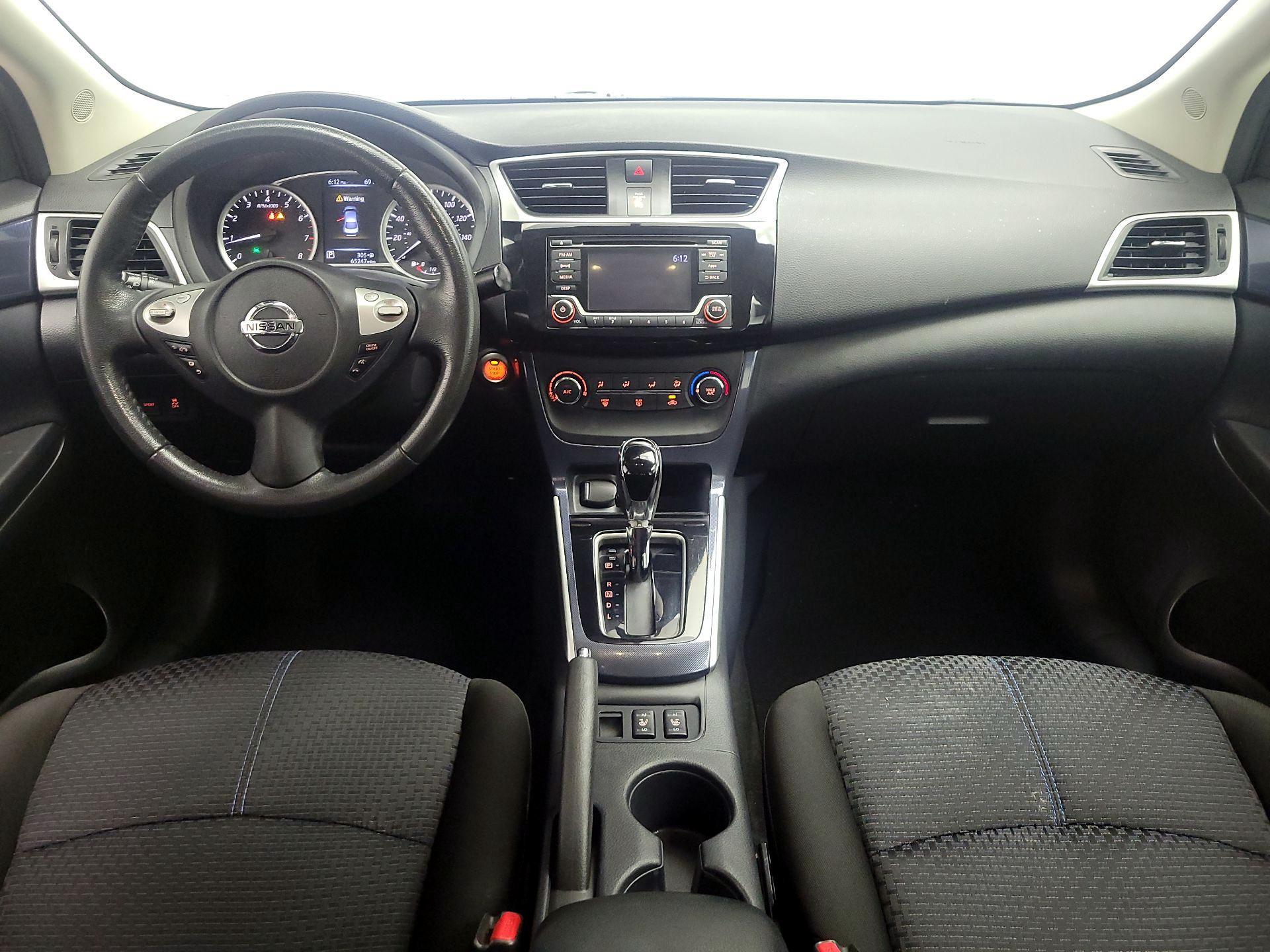 Thumbnail: 2016 Nissan Sentra - 9