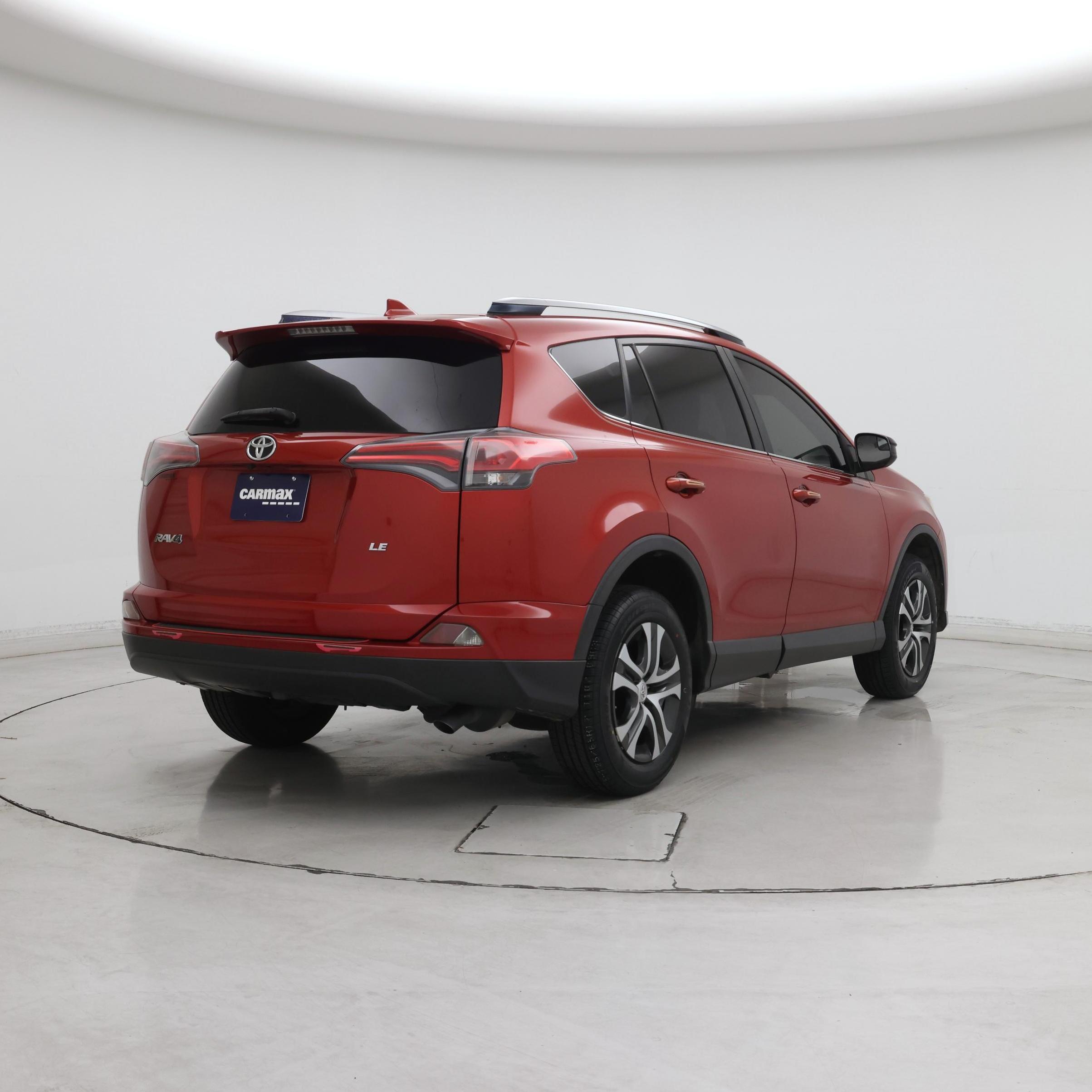 Thumbnail: 2017 Toyota RAV4 - 8