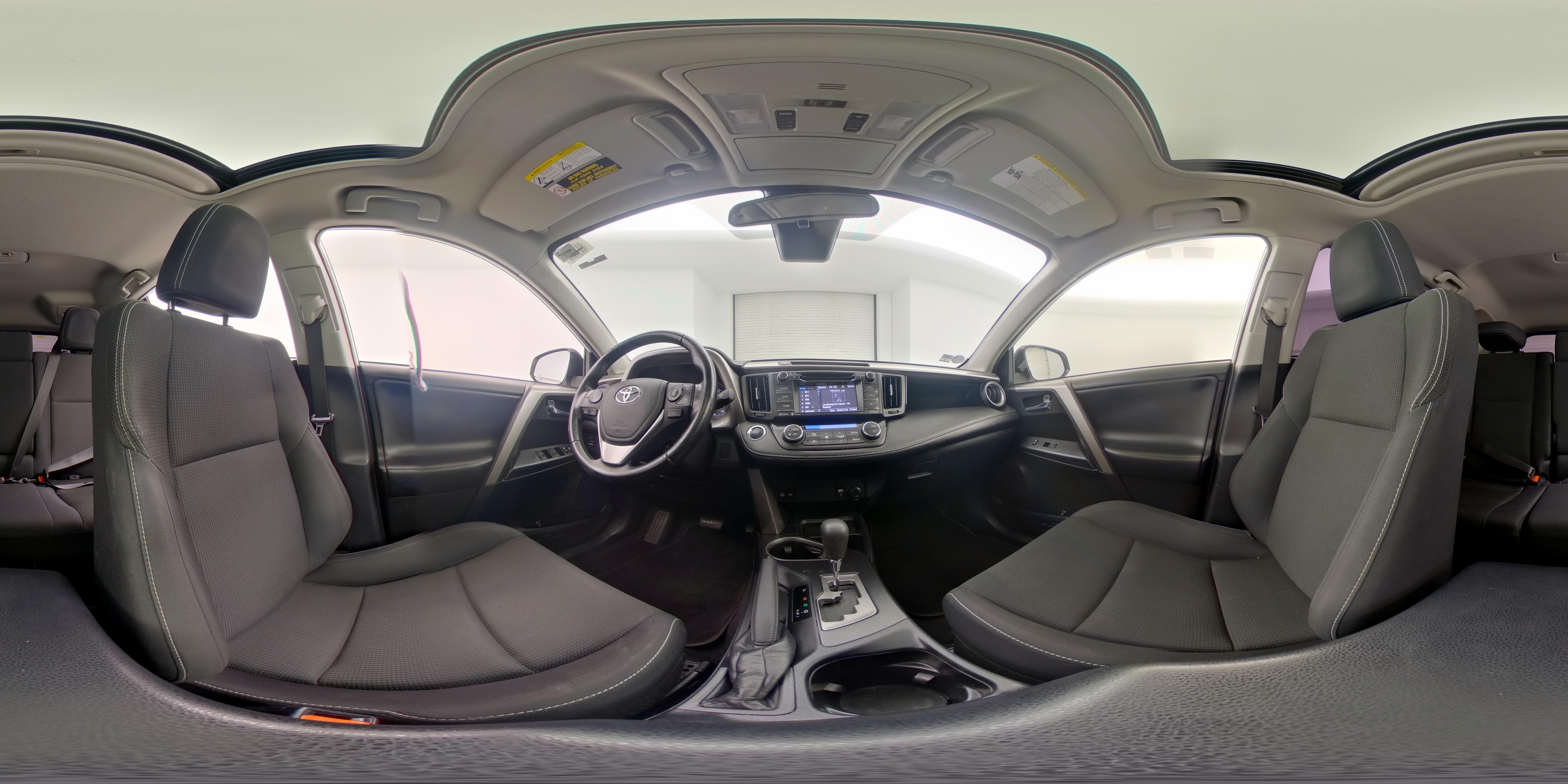 2018 Toyota RAV4 XLE - Photo 25