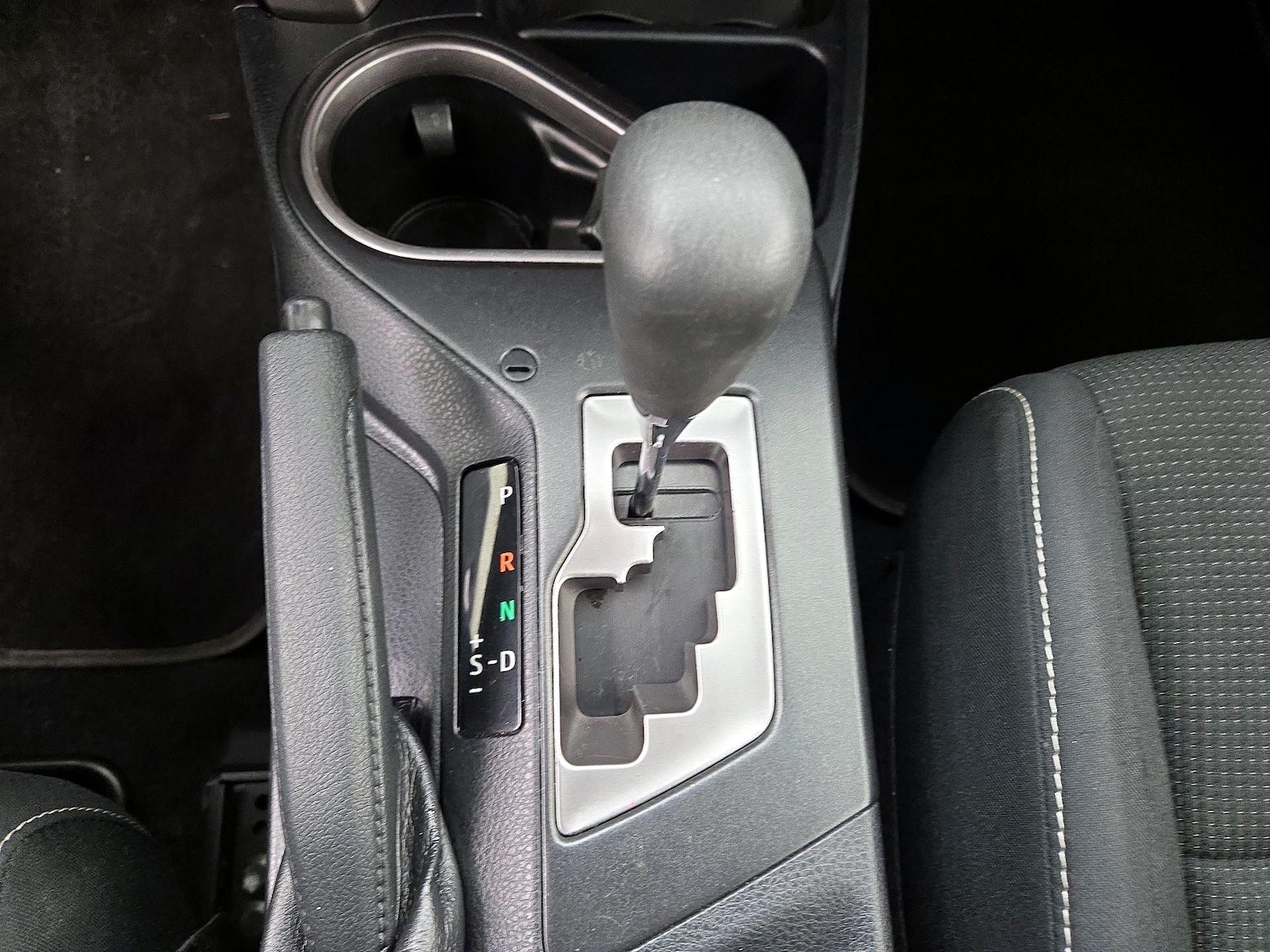 2018 Toyota RAV4 XLE - Photo 18