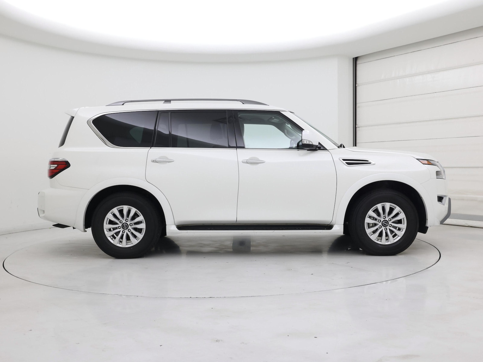 2023 Nissan Armada SV - Photo 8