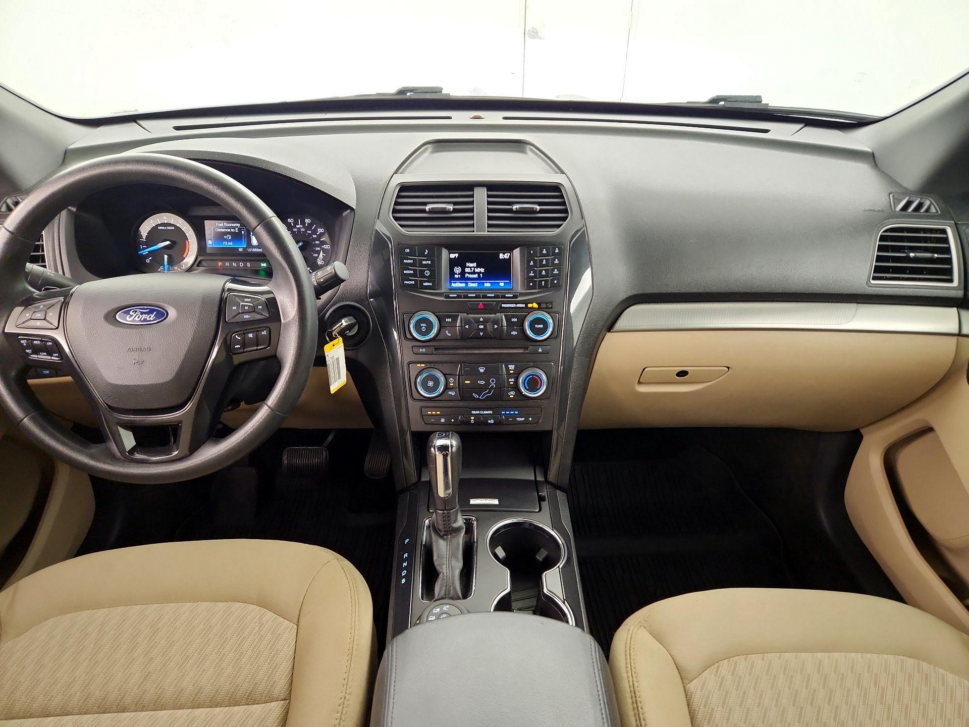 Thumbnail: 2017 Ford Explorer - 8