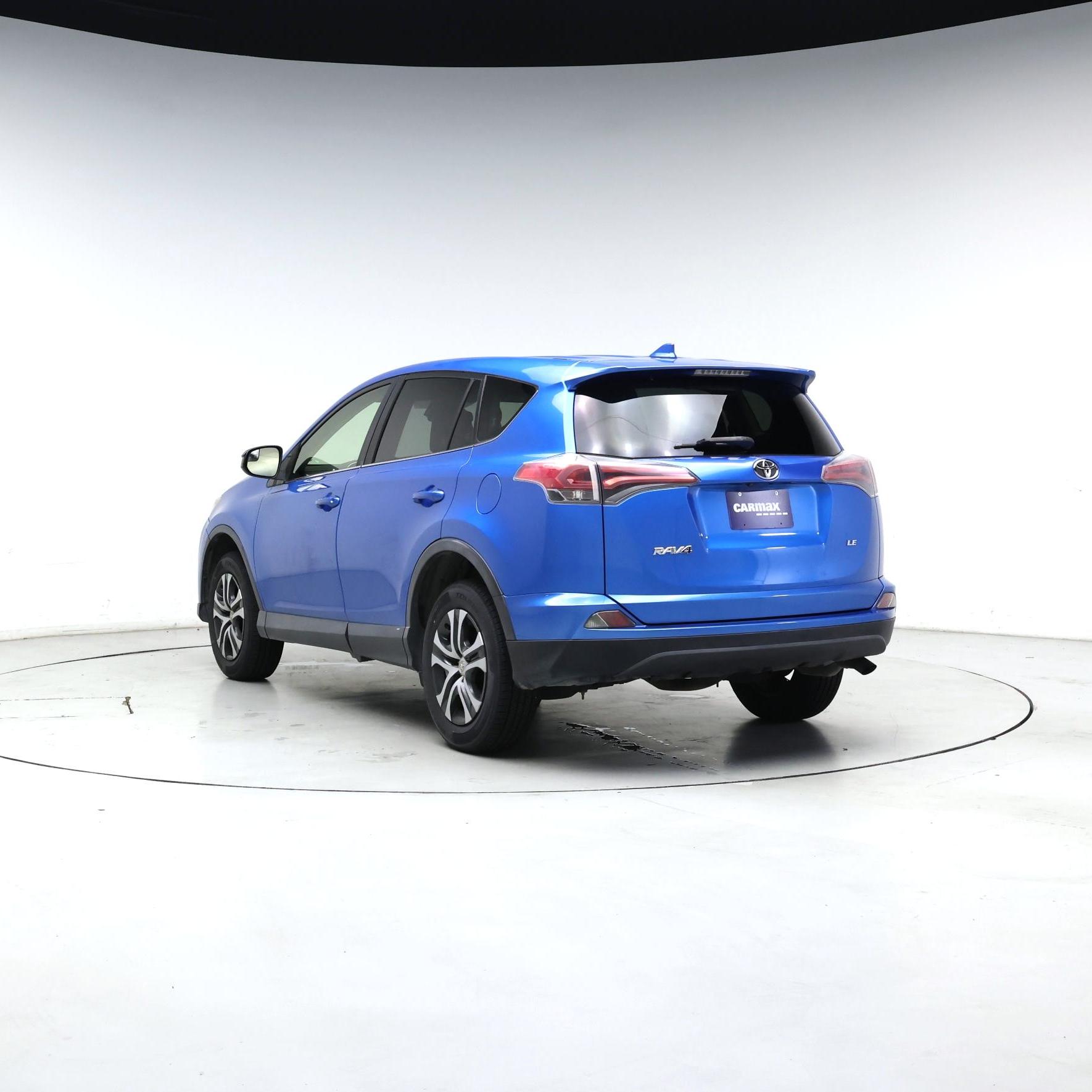 Thumbnail: 2017 Toyota RAV4 - 2