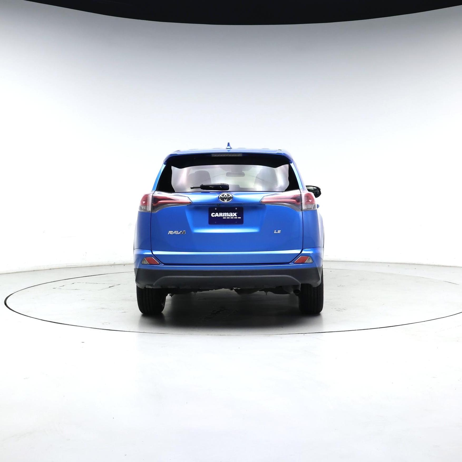 Thumbnail: 2017 Toyota RAV4 - 6