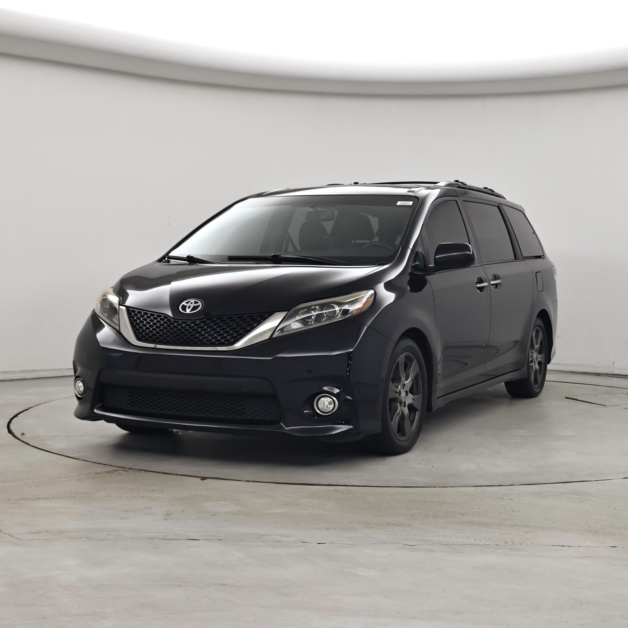 Thumbnail: 2017 Toyota Sienna - 4