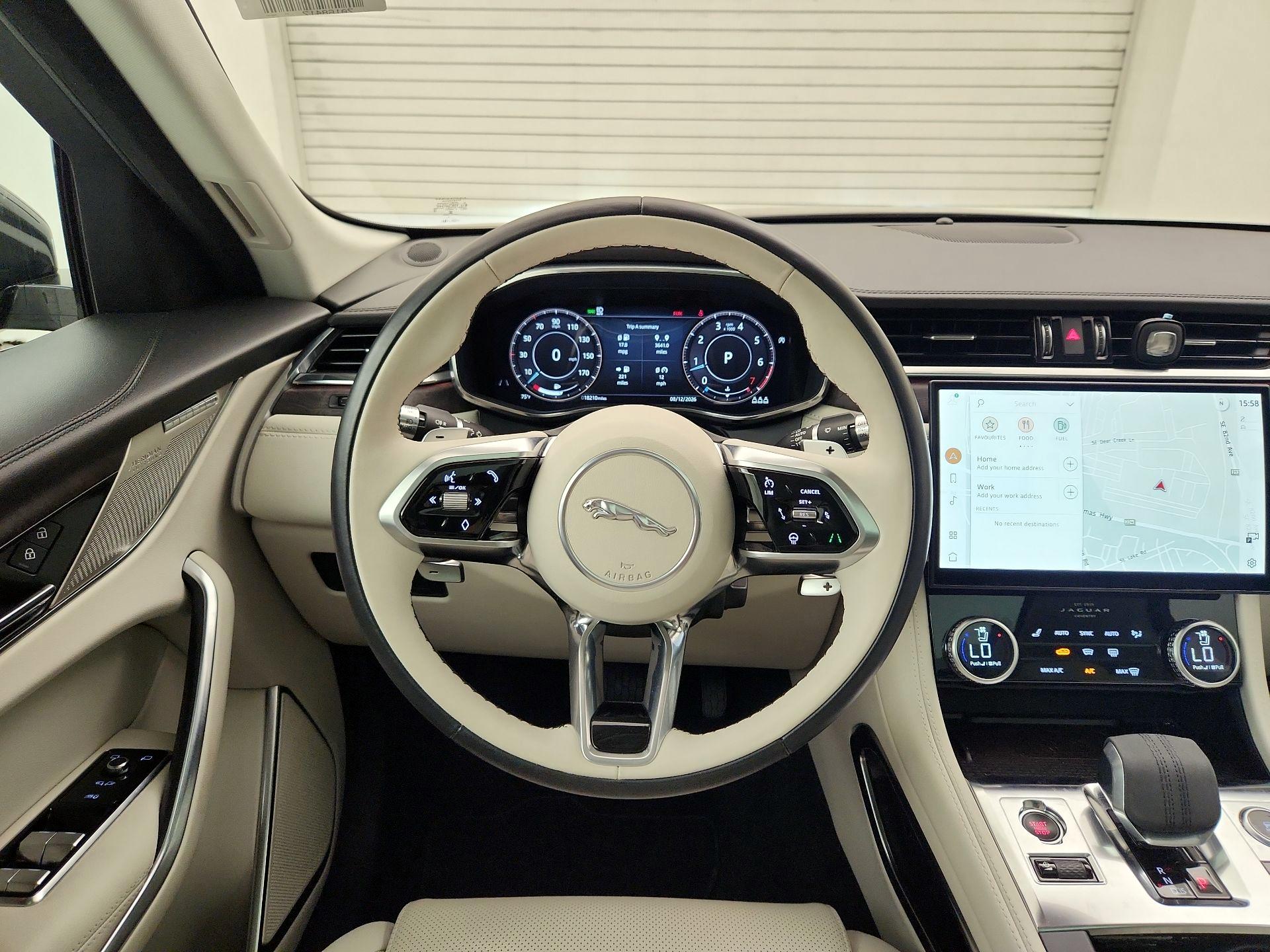 Thumbnail: 2021 Jaguar F-Pace - 10