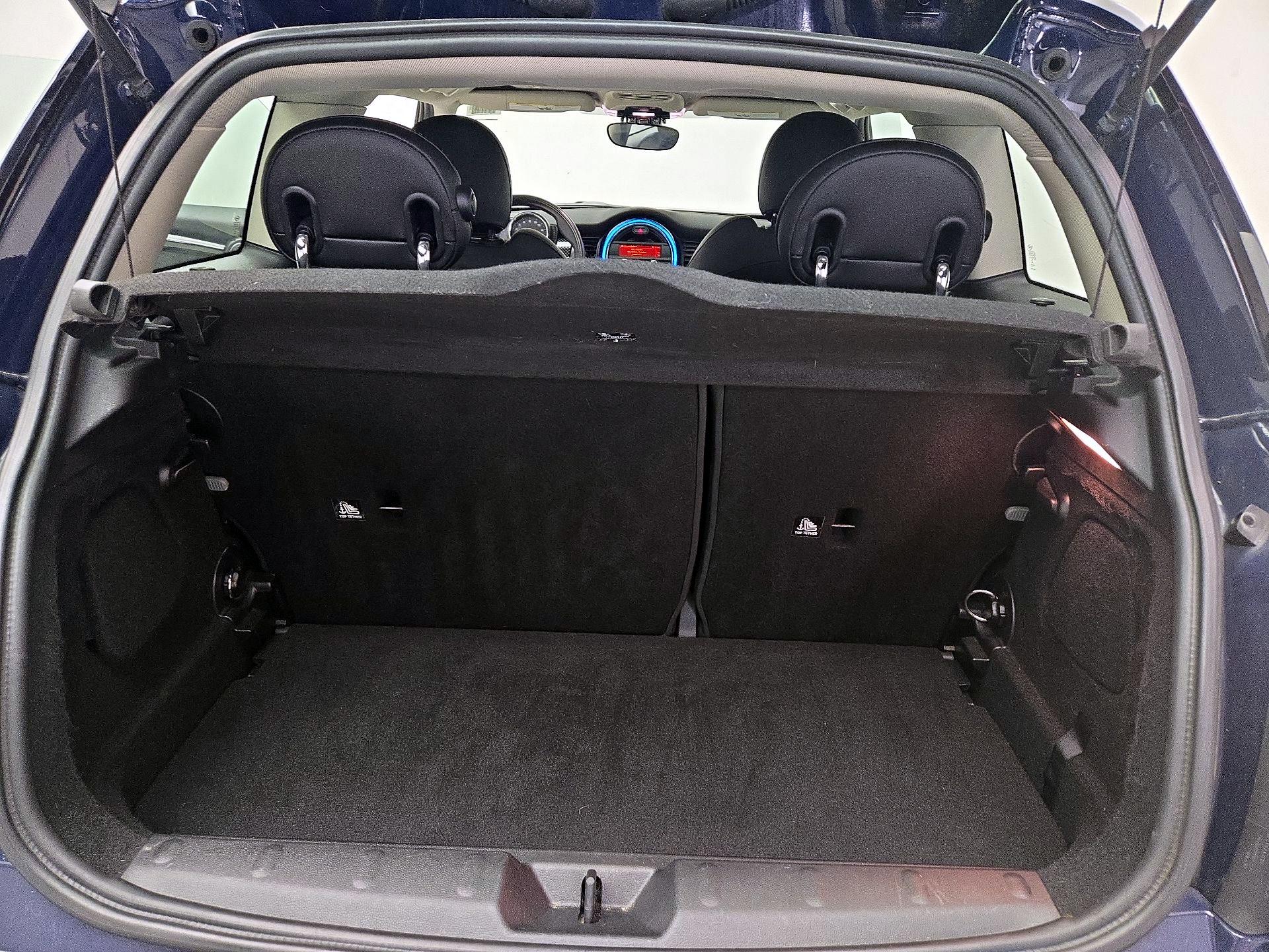 Thumbnail: 2015 MINI Cooper Hardtop - 20