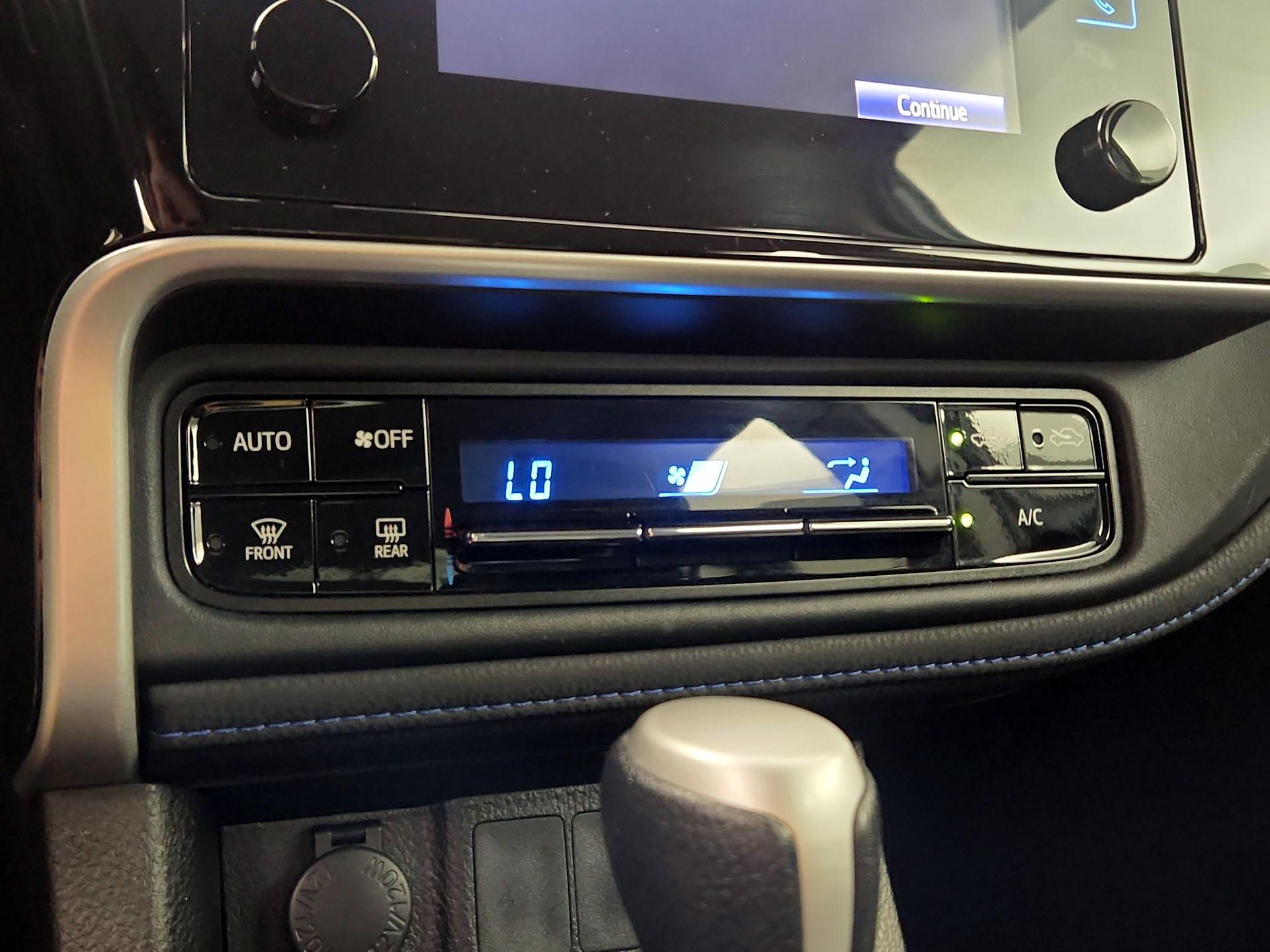 Thumbnail: 2019 Toyota Corolla - 16