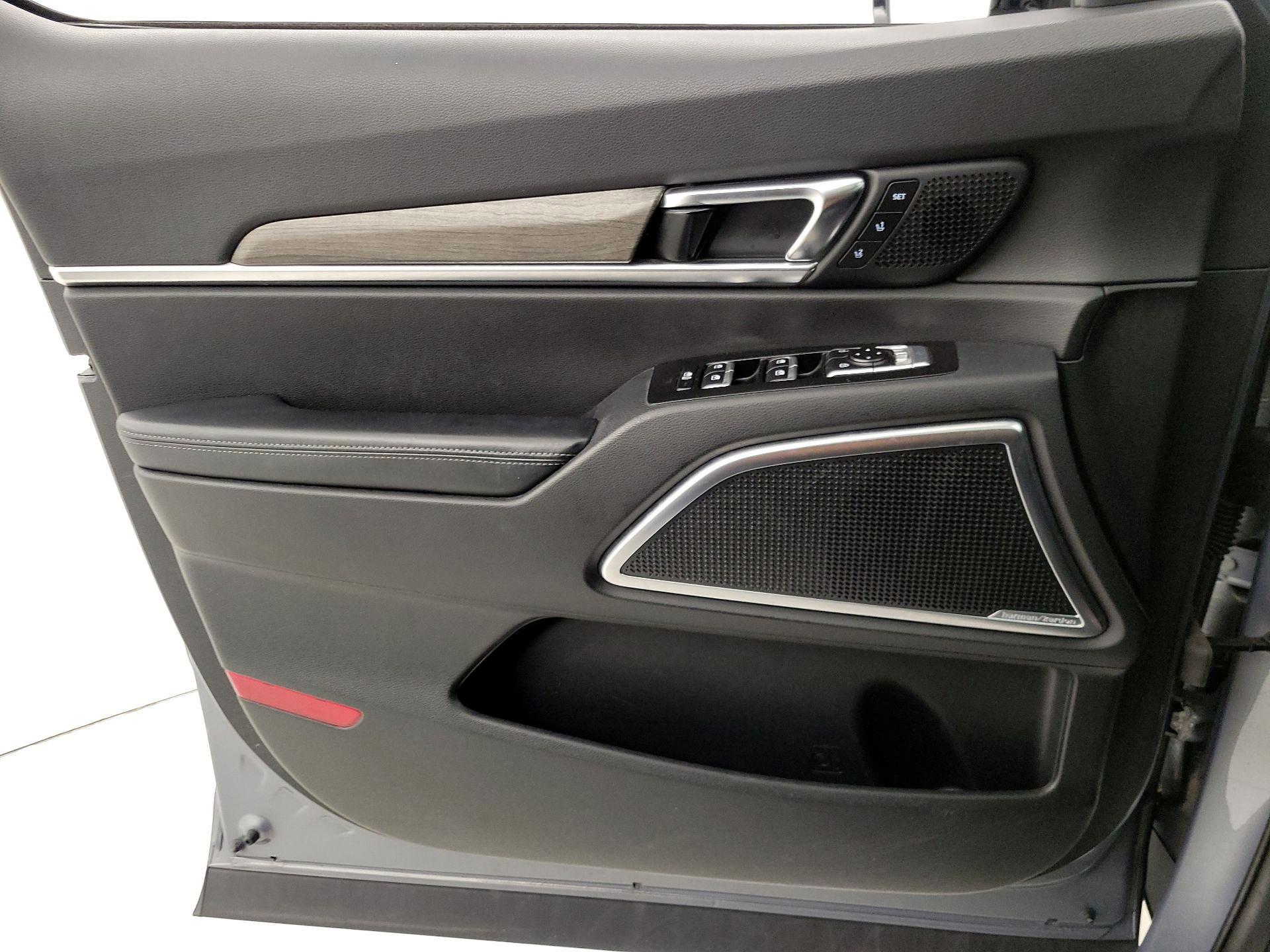 Thumbnail: 2021 Kia Telluride - 12