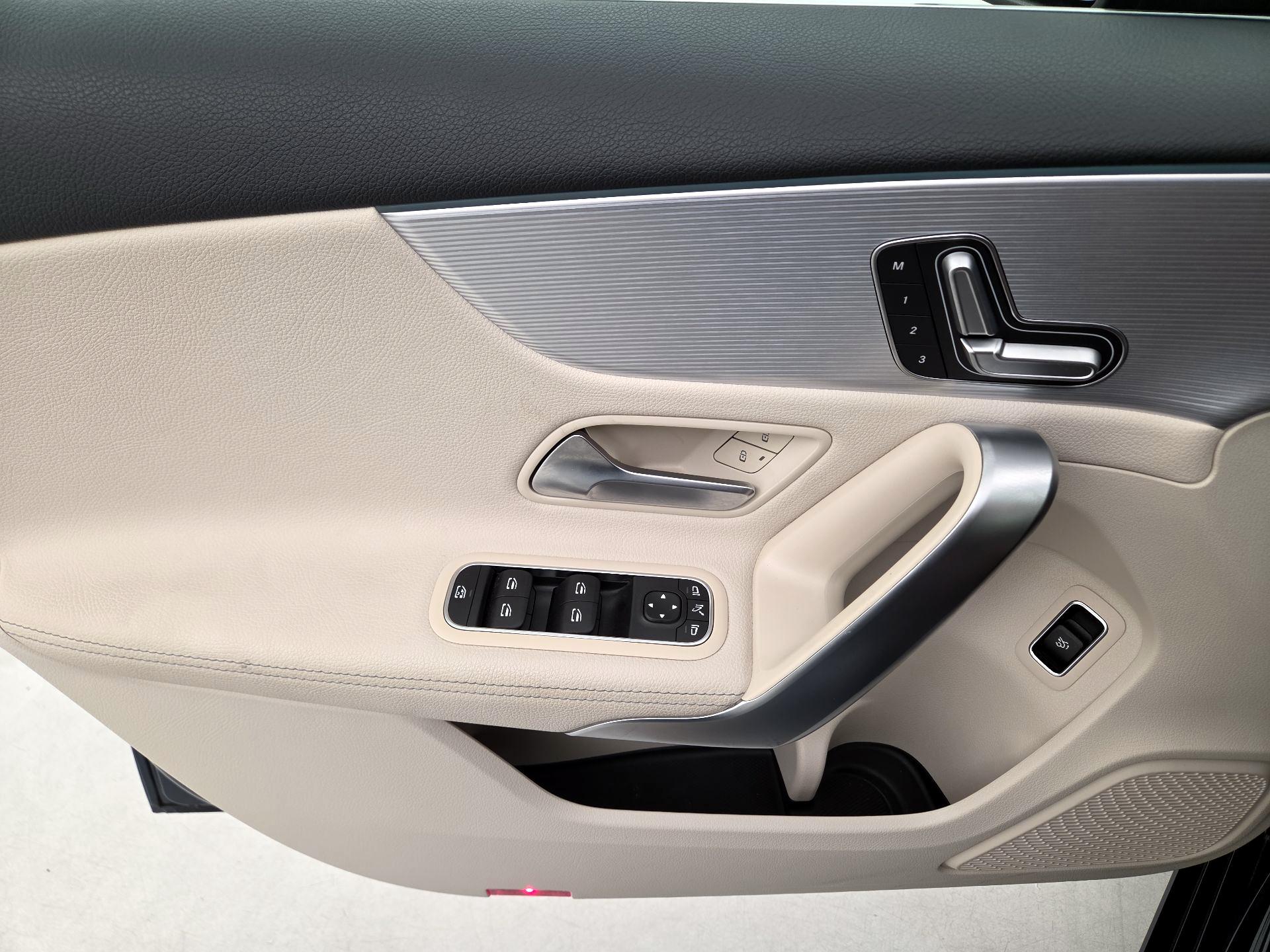 Thumbnail: 2021 Mercedes-Benz A-Class - 12