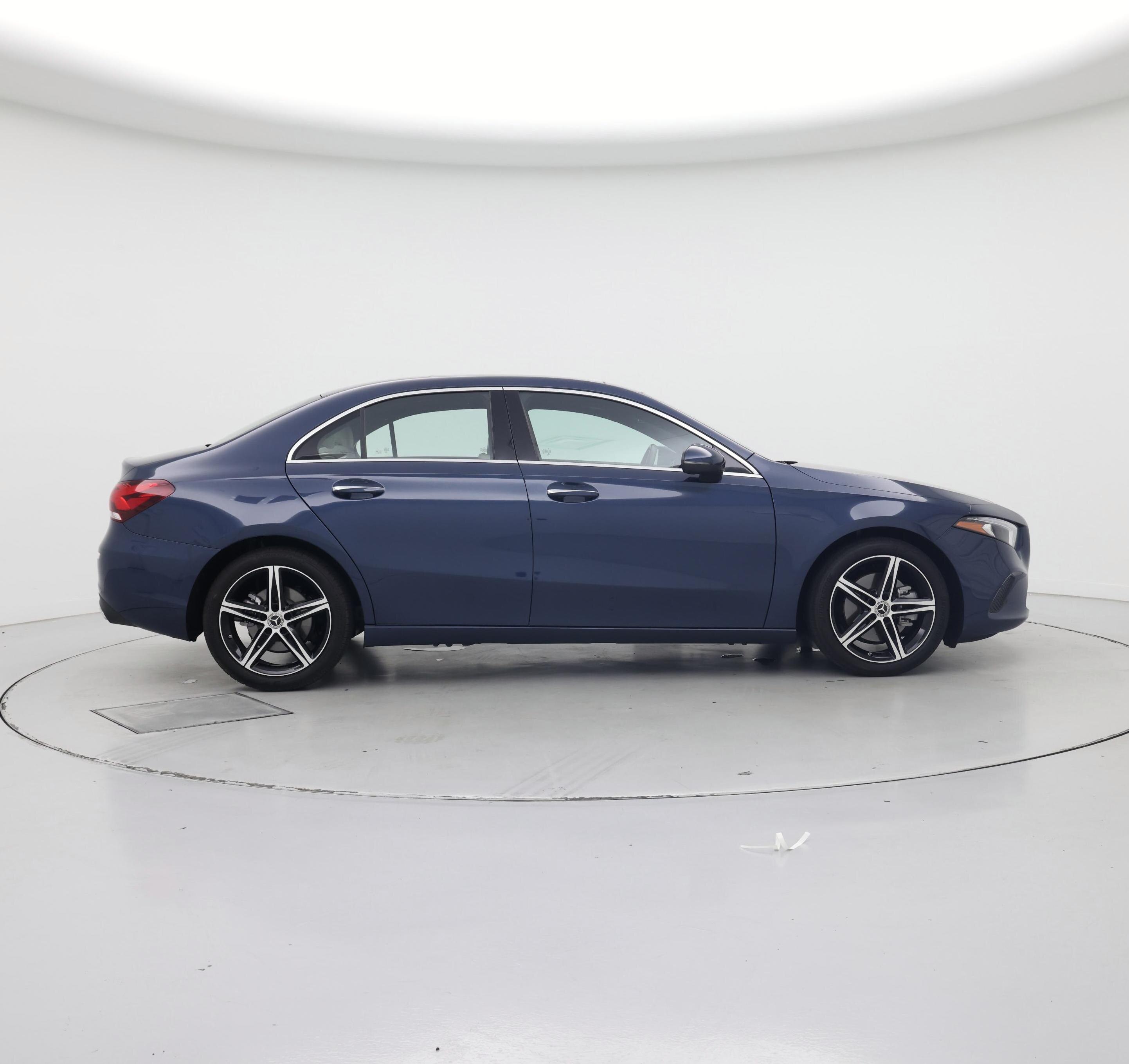 Thumbnail: 2021 Mercedes-Benz A-Class - 7