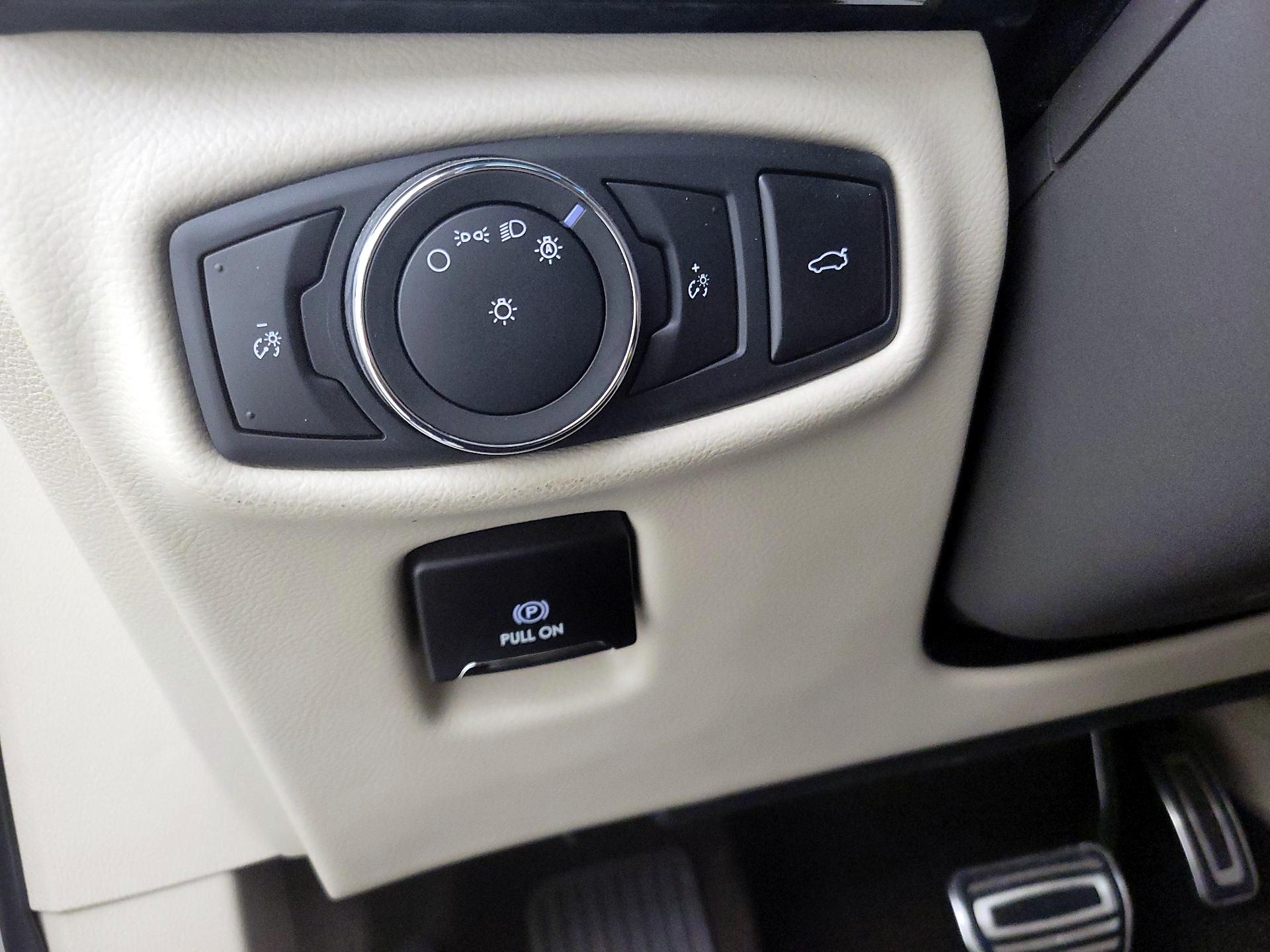Thumbnail: 2019 Lincoln MKZ - 13