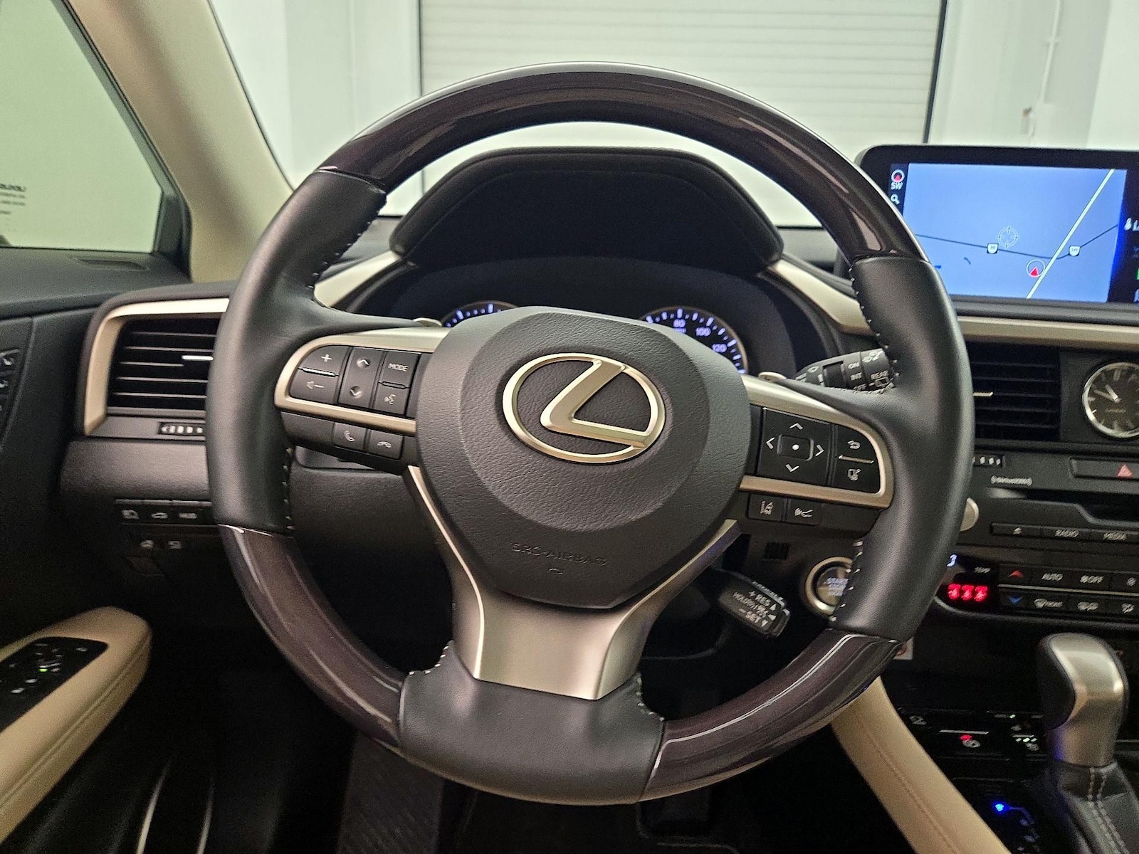 2022 Lexus RX 350 - Photo 11