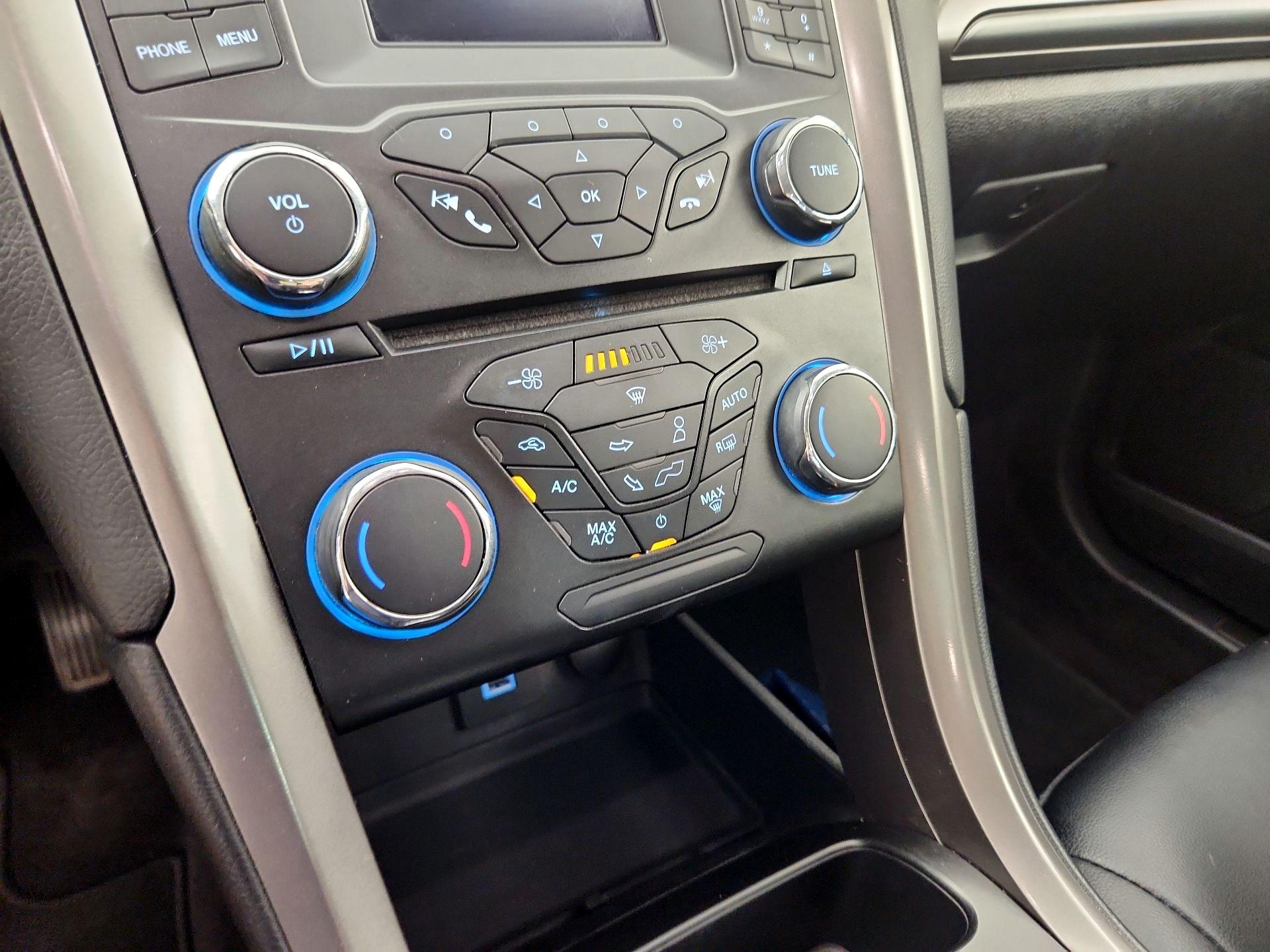Thumbnail: 2017 Ford Fusion - 14