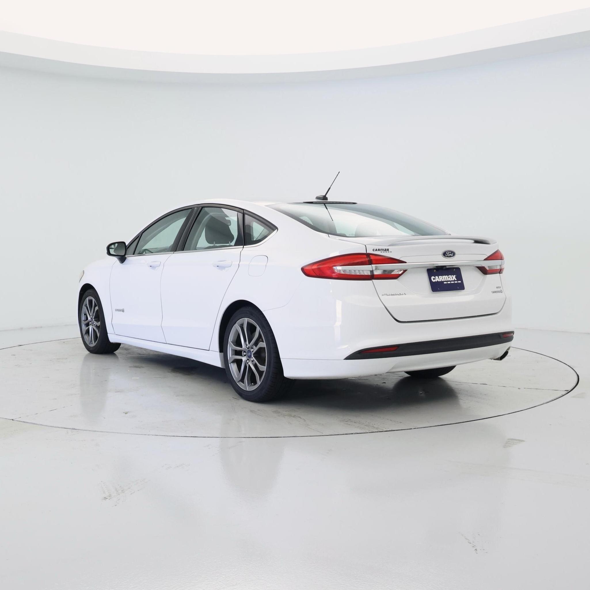 Thumbnail: 2017 Ford Fusion - 2