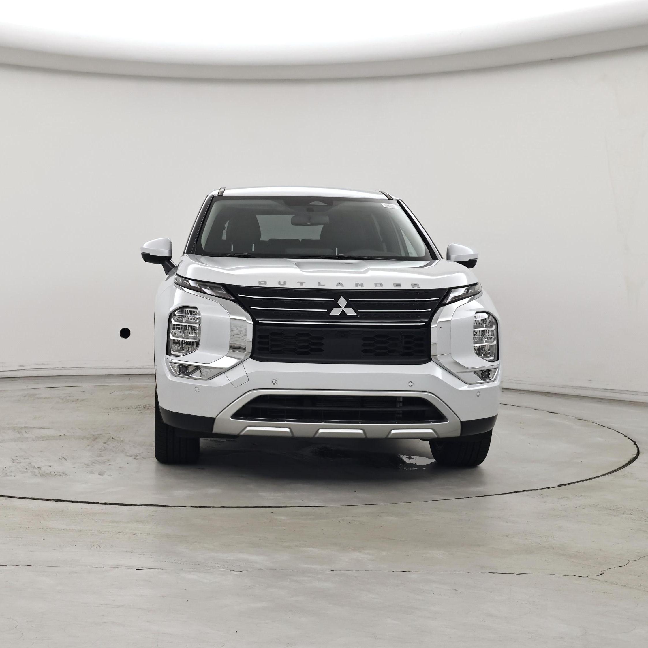 Thumbnail: 2023 Mitsubishi Outlander - 5
