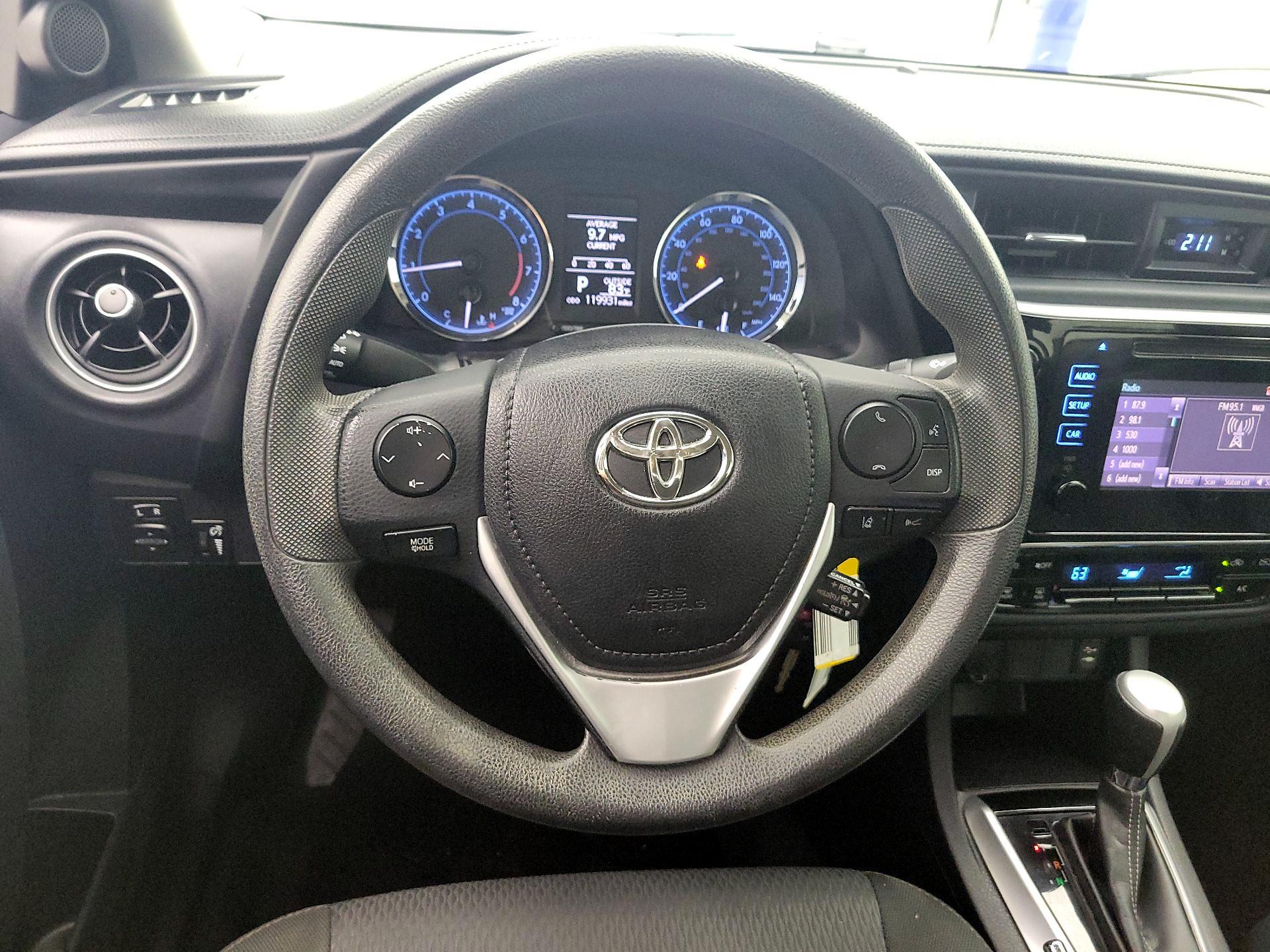 Thumbnail: 2017 Toyota Corolla - 10